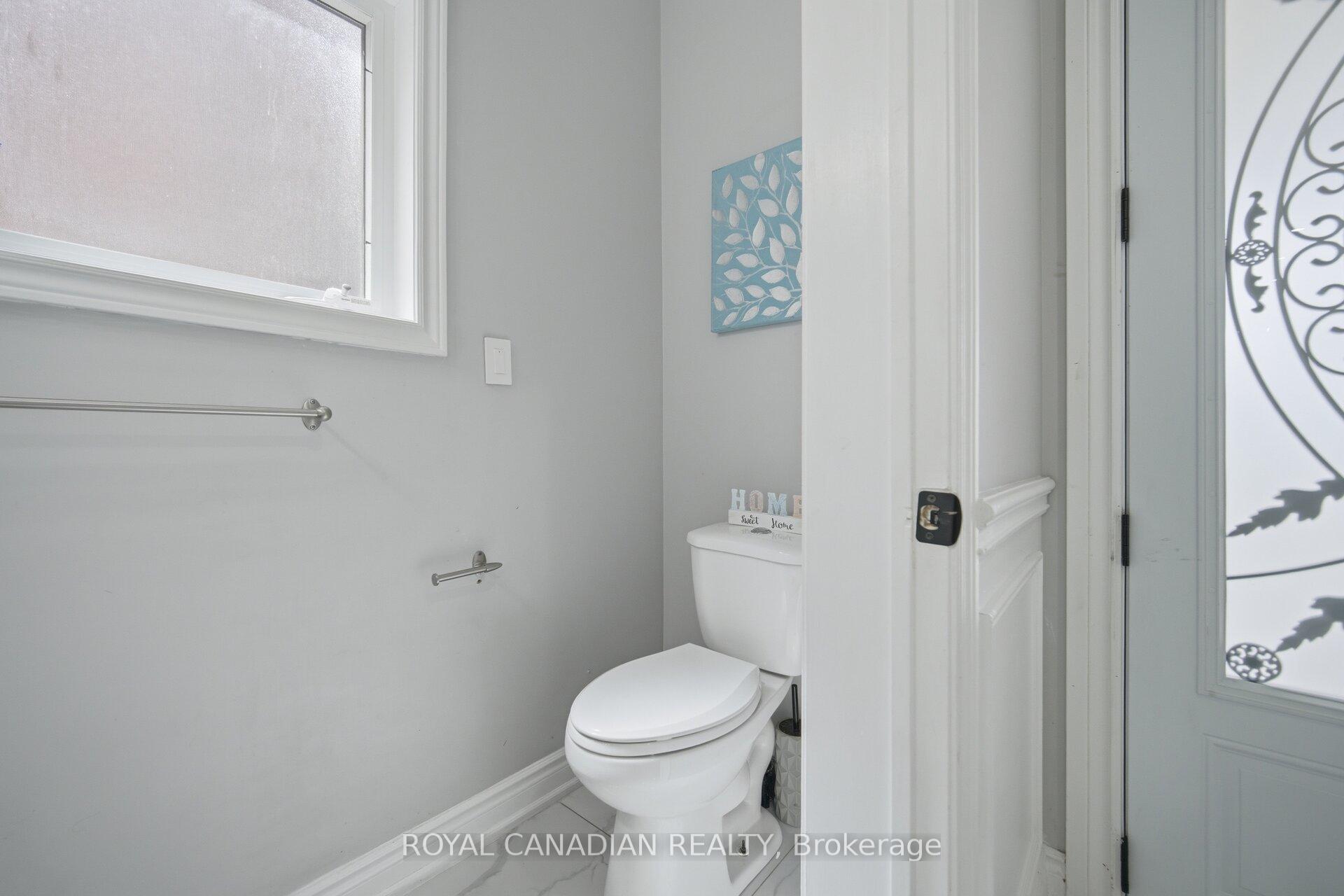 Photo 16 of 88 Olde Town Road, Brampton, Fletcher's Creek Village — HOMEH