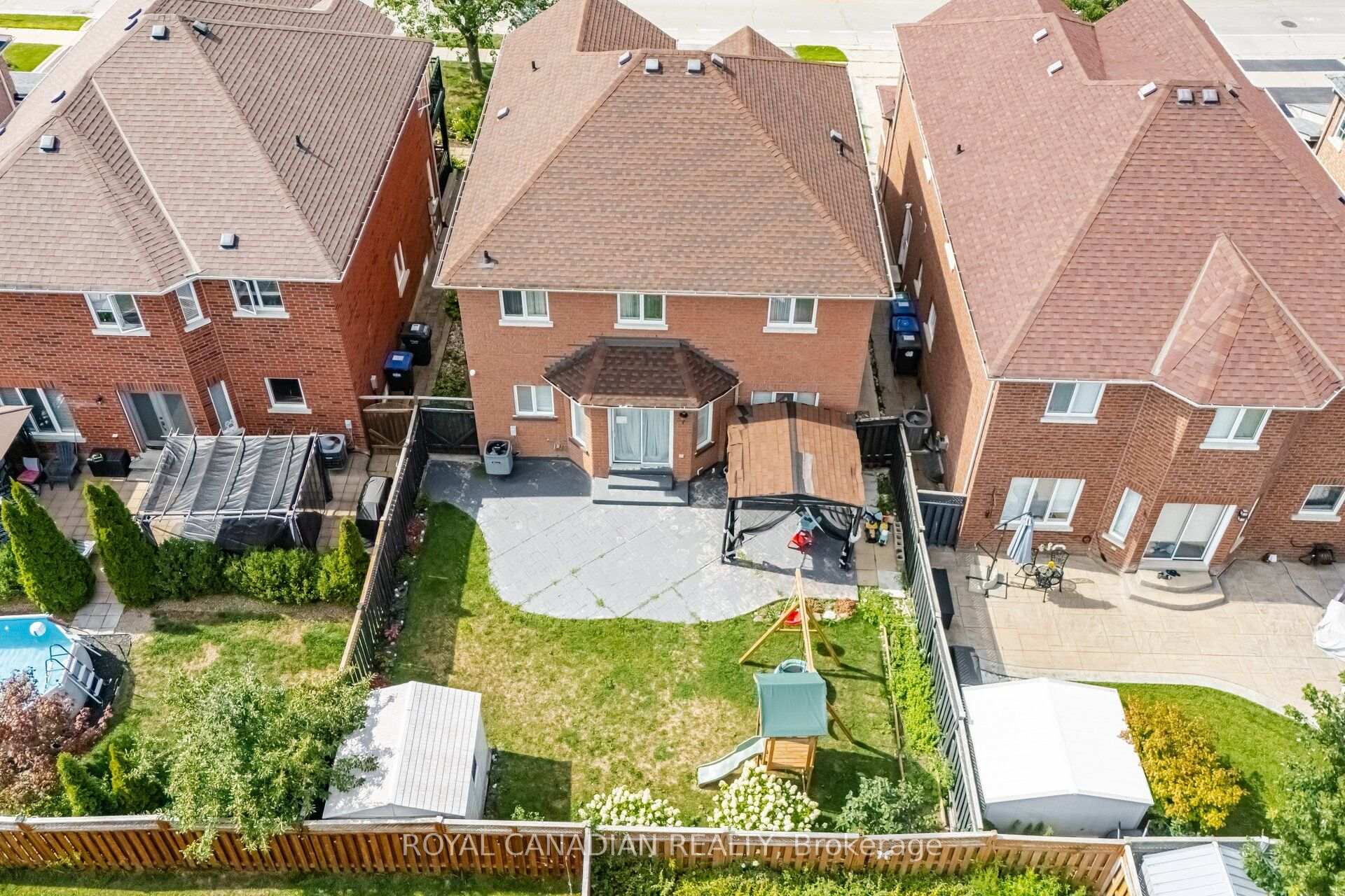 Photo 48 of 88 Olde Town Road, Brampton, Fletcher's Creek Village — HOMEH