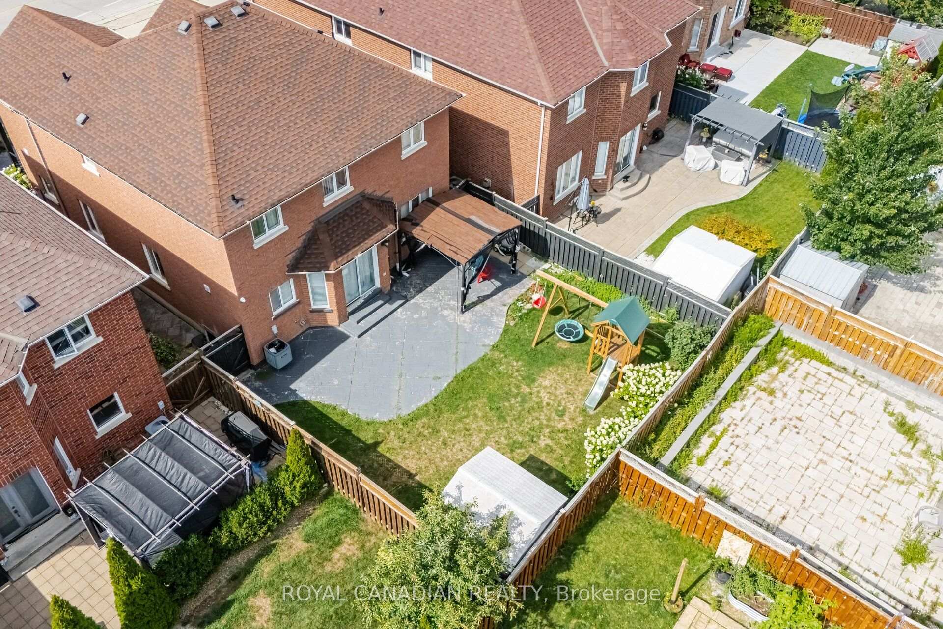 Photo 49 of 88 Olde Town Road, Brampton, Fletcher's Creek Village — HOMEH