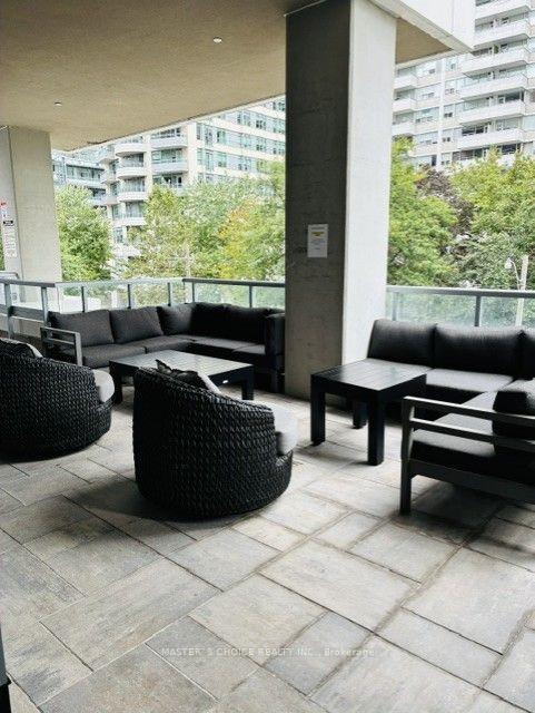 Photo 24 of Unit Unit 2413, 50 Dunfield Avenue, Toronto, Mount Pleasant West — HOMEH