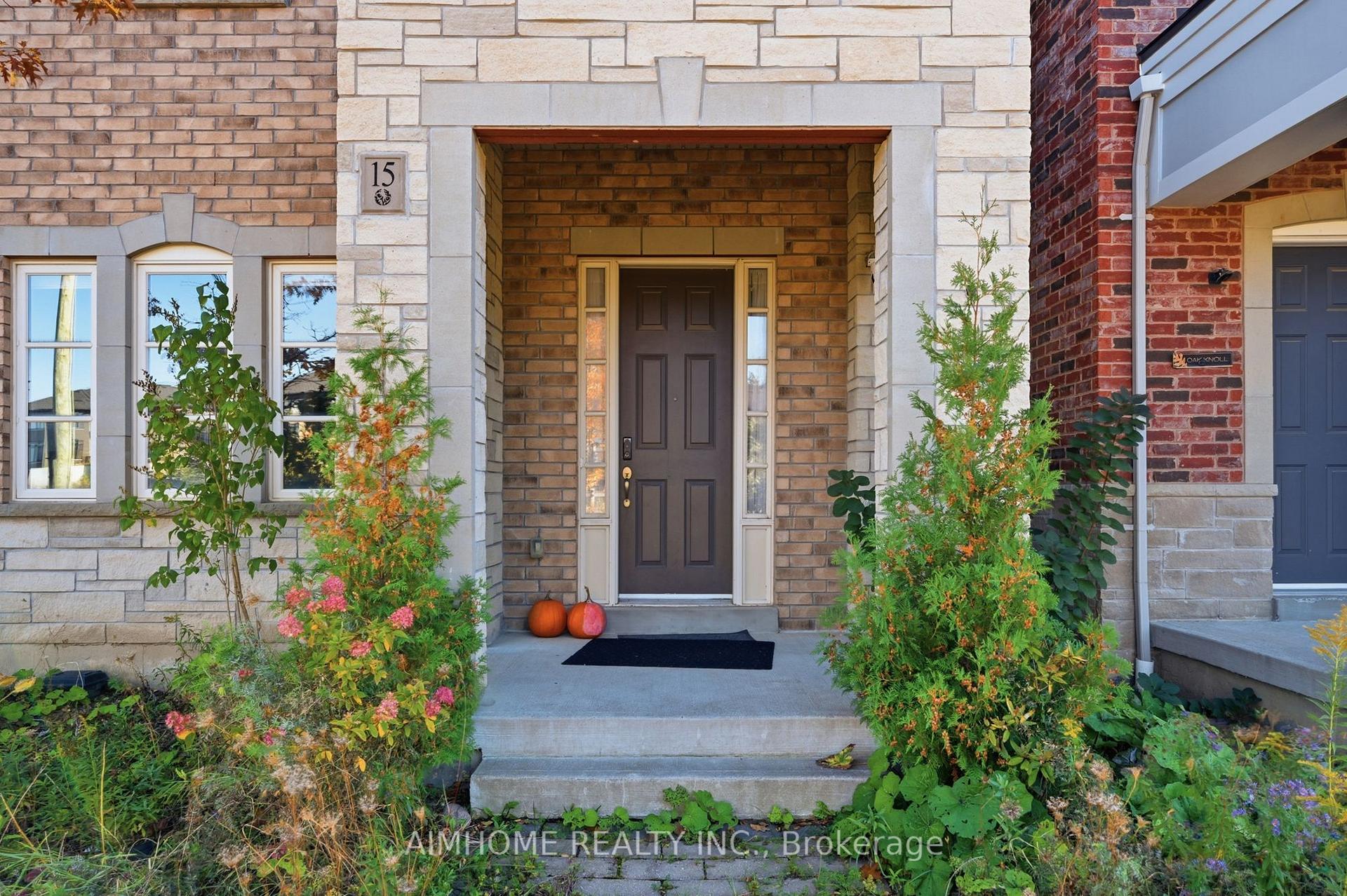 Photo 2 of 15 Calamint Lane, Richmond Hill, Oak Ridges Lake Wilcox — HOMEH