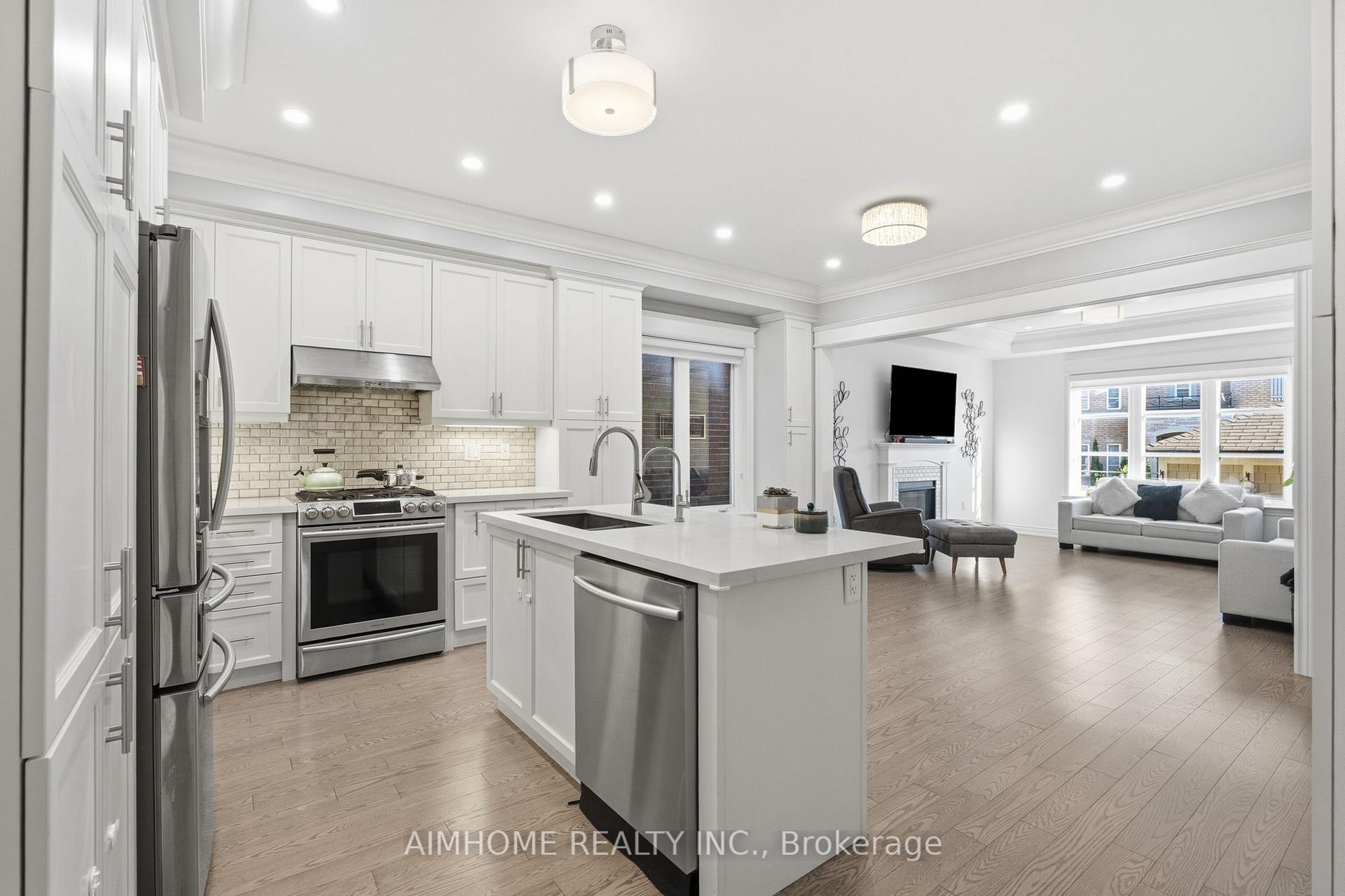 Photo 12 of 15 Calamint Lane, Richmond Hill, Oak Ridges Lake Wilcox — HOMEH