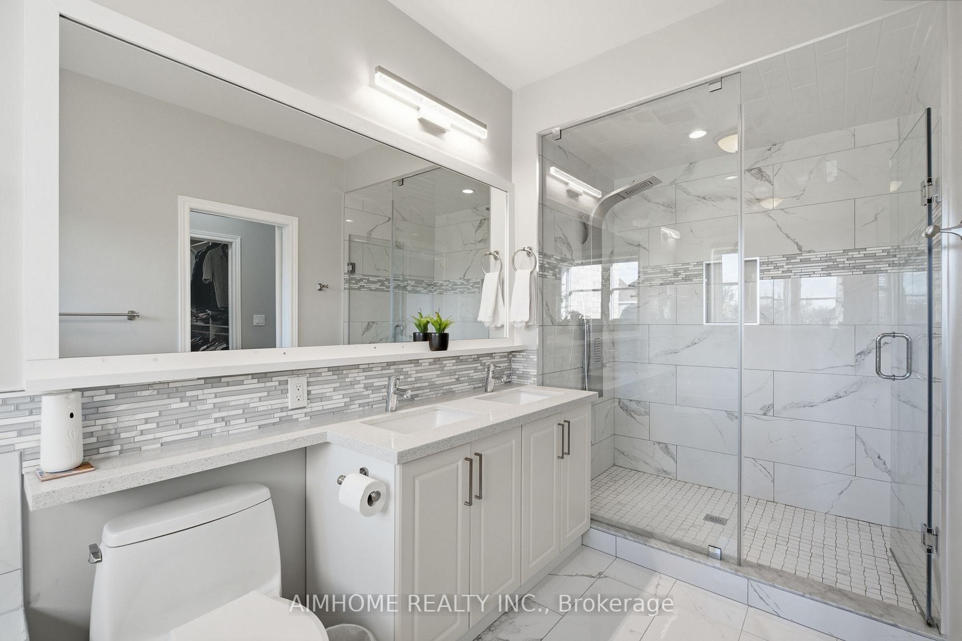 Photo 34 of 15 Calamint Lane, Richmond Hill, Oak Ridges Lake Wilcox — HOMEH