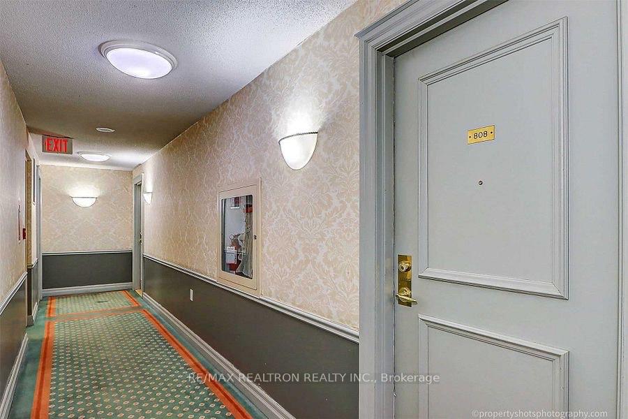 Photo of Unit 808, 2627 Mccowan Road