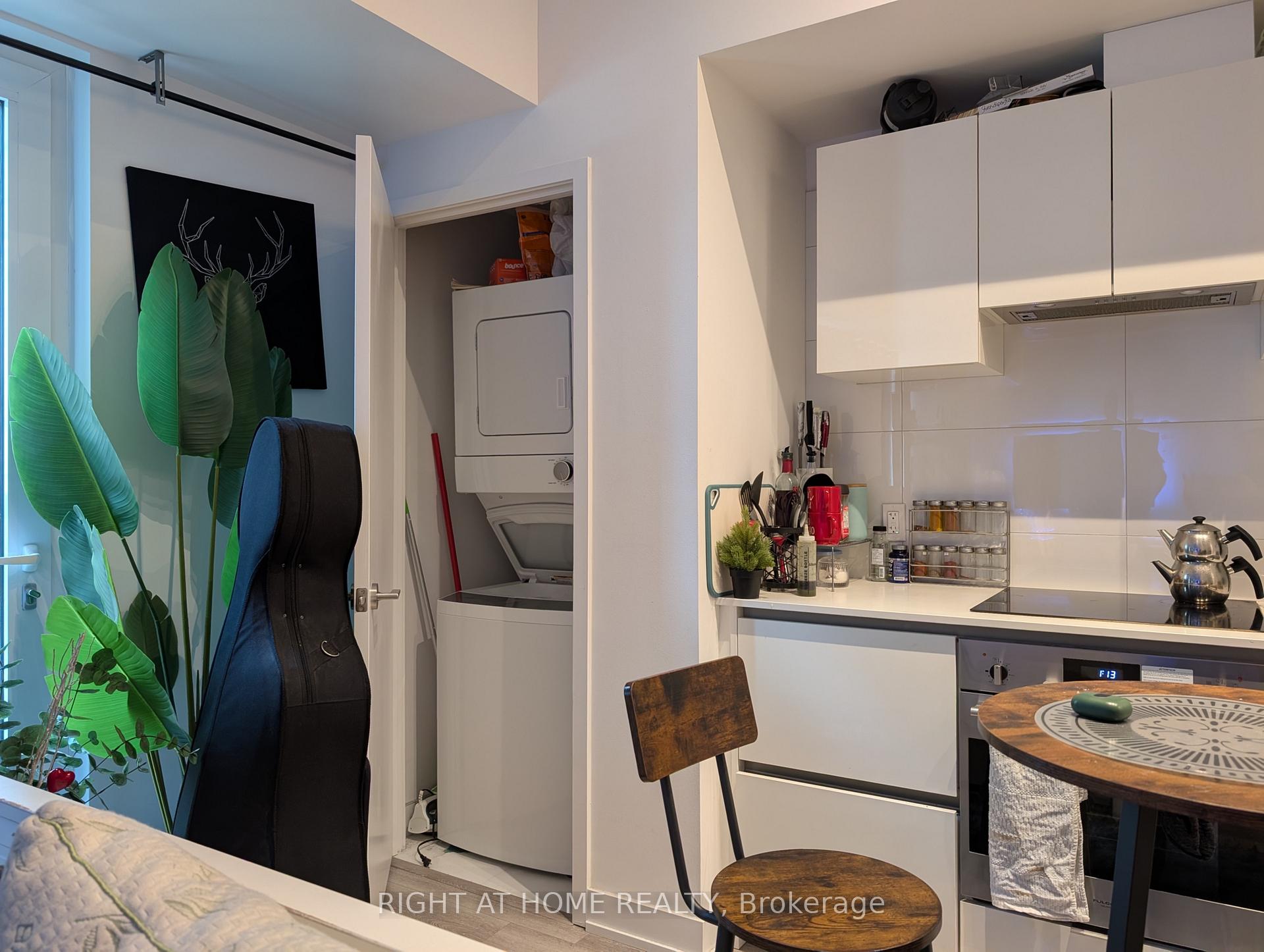 Photo 2 of Unit 614, 121 St. Patrick Street, Toronto, Kensington-Chinatown — HOMEH
