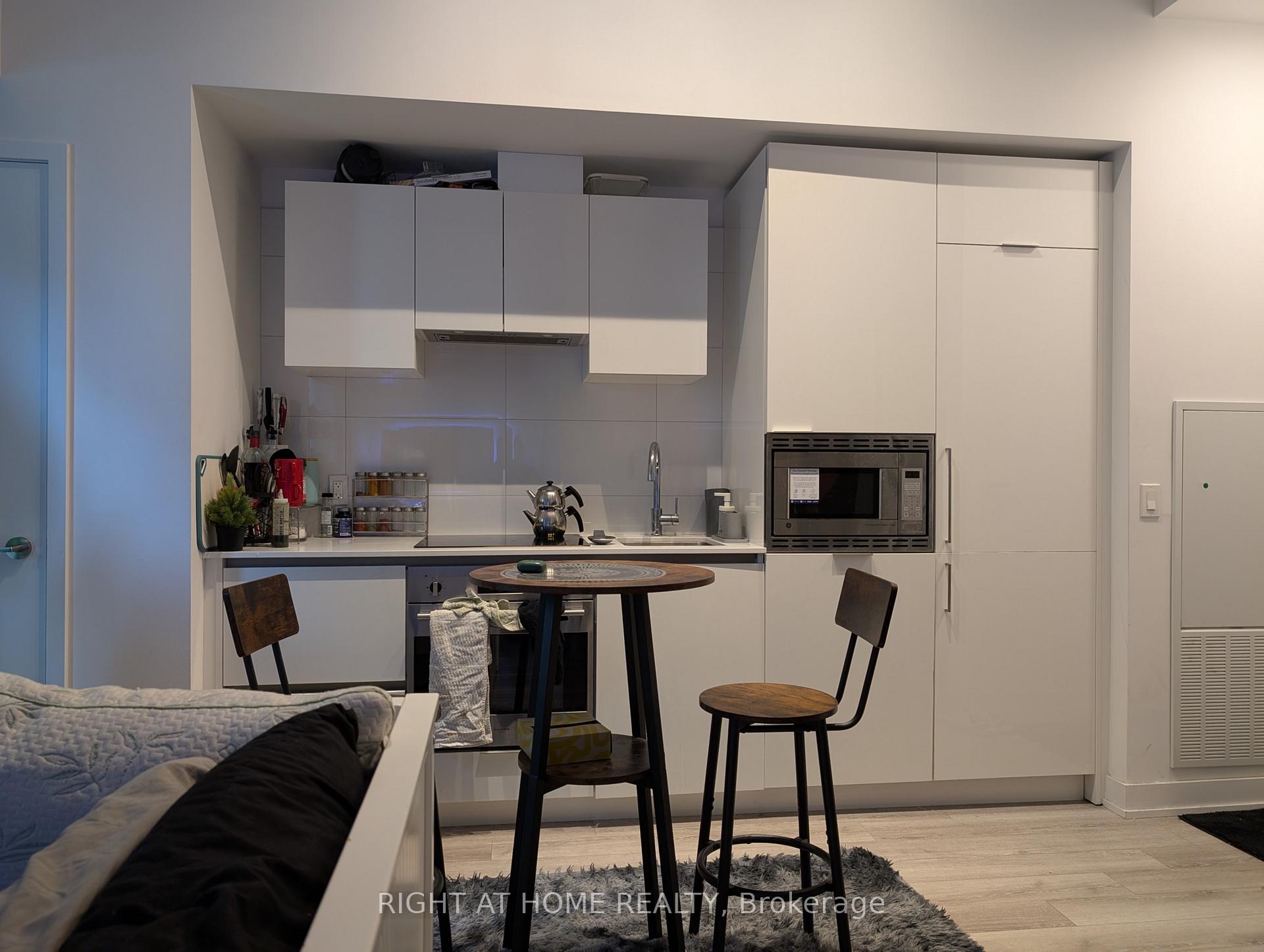 Photo 3 of Unit 614, 121 St. Patrick Street, Toronto, Kensington-Chinatown — HOMEH