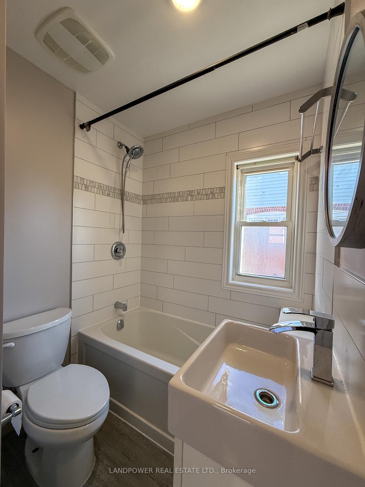 Photo 16 of 155 N Bonnington Avenue, Scarborough, Clairlea-Birchmount — HOMEH