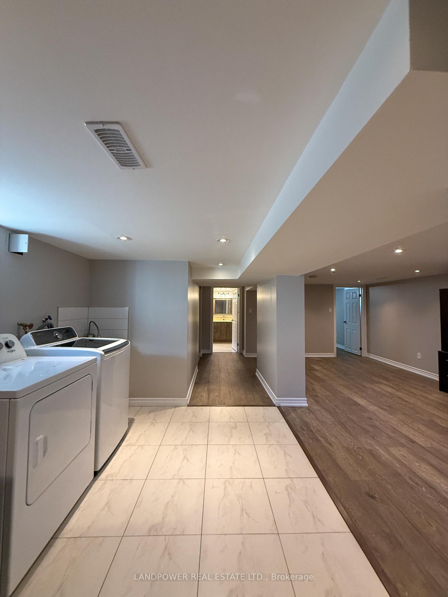 Photo 23 of 155 N Bonnington Avenue, Scarborough, Clairlea-Birchmount — HOMEH
