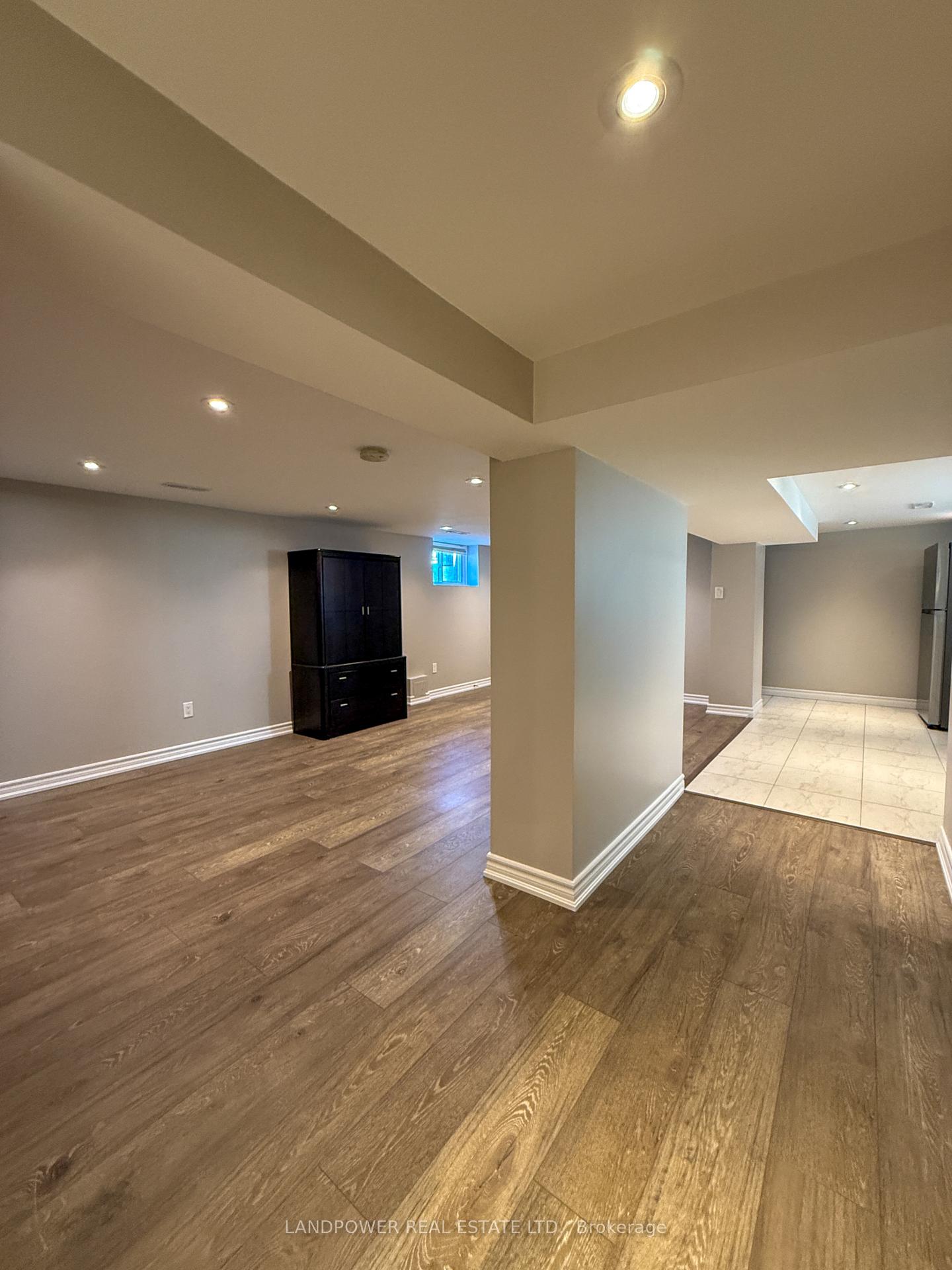 Photo 31 of 155 N Bonnington Avenue, Scarborough, Clairlea-Birchmount — HOMEH