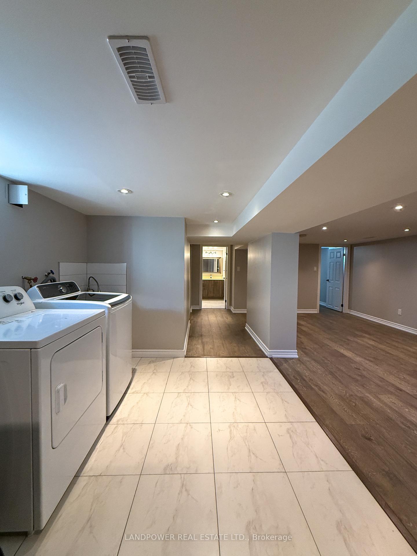 Photo 32 of 155 N Bonnington Avenue, Scarborough, Clairlea-Birchmount — HOMEH