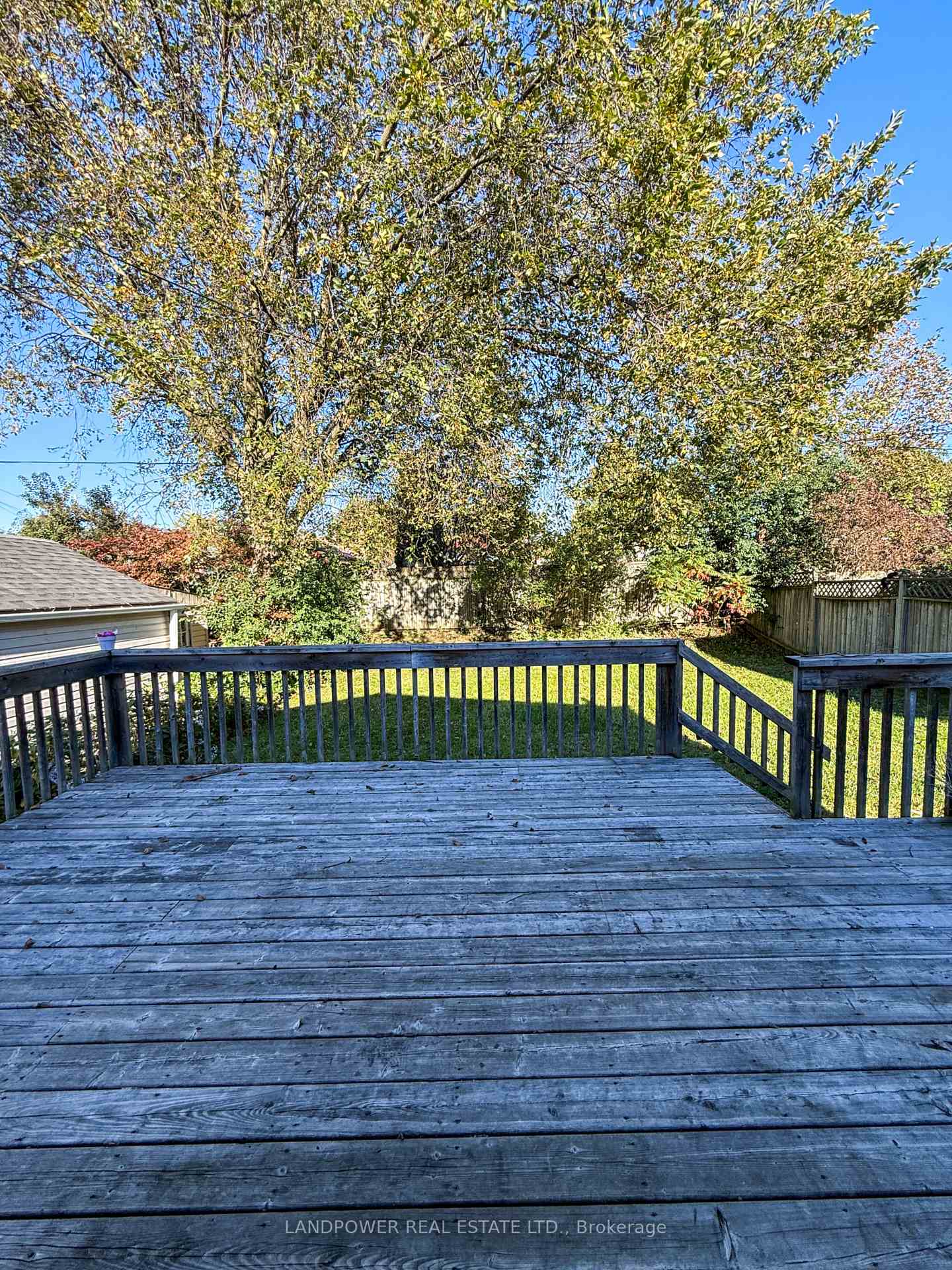 Photo 34 of 155 N Bonnington Avenue, Scarborough, Clairlea-Birchmount — HOMEH