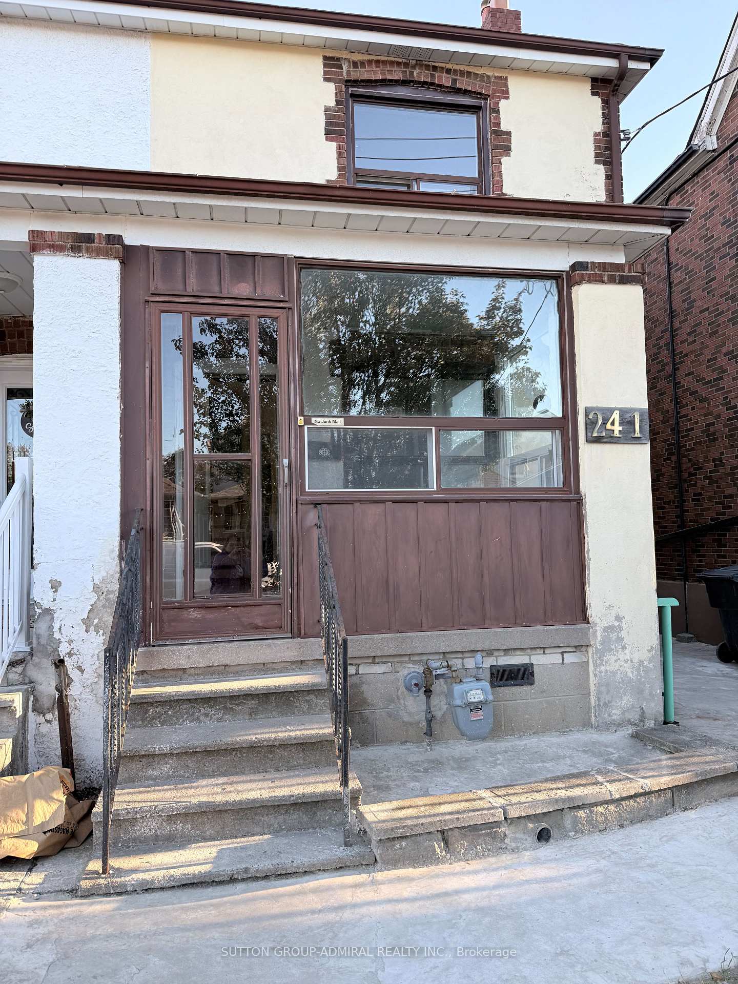 Photo of Unit Main, 241 Dunraven Drive