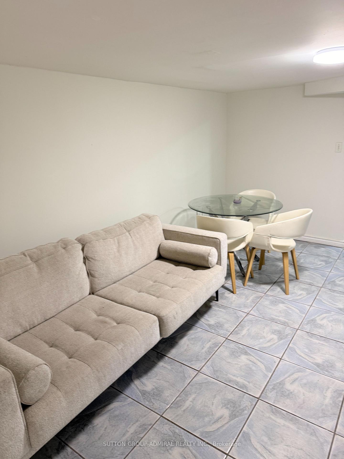 Photo 7 of Unit Main, 241 Dunraven Drive, Toronto, Keelesdale-Eglinton West — HOMEH