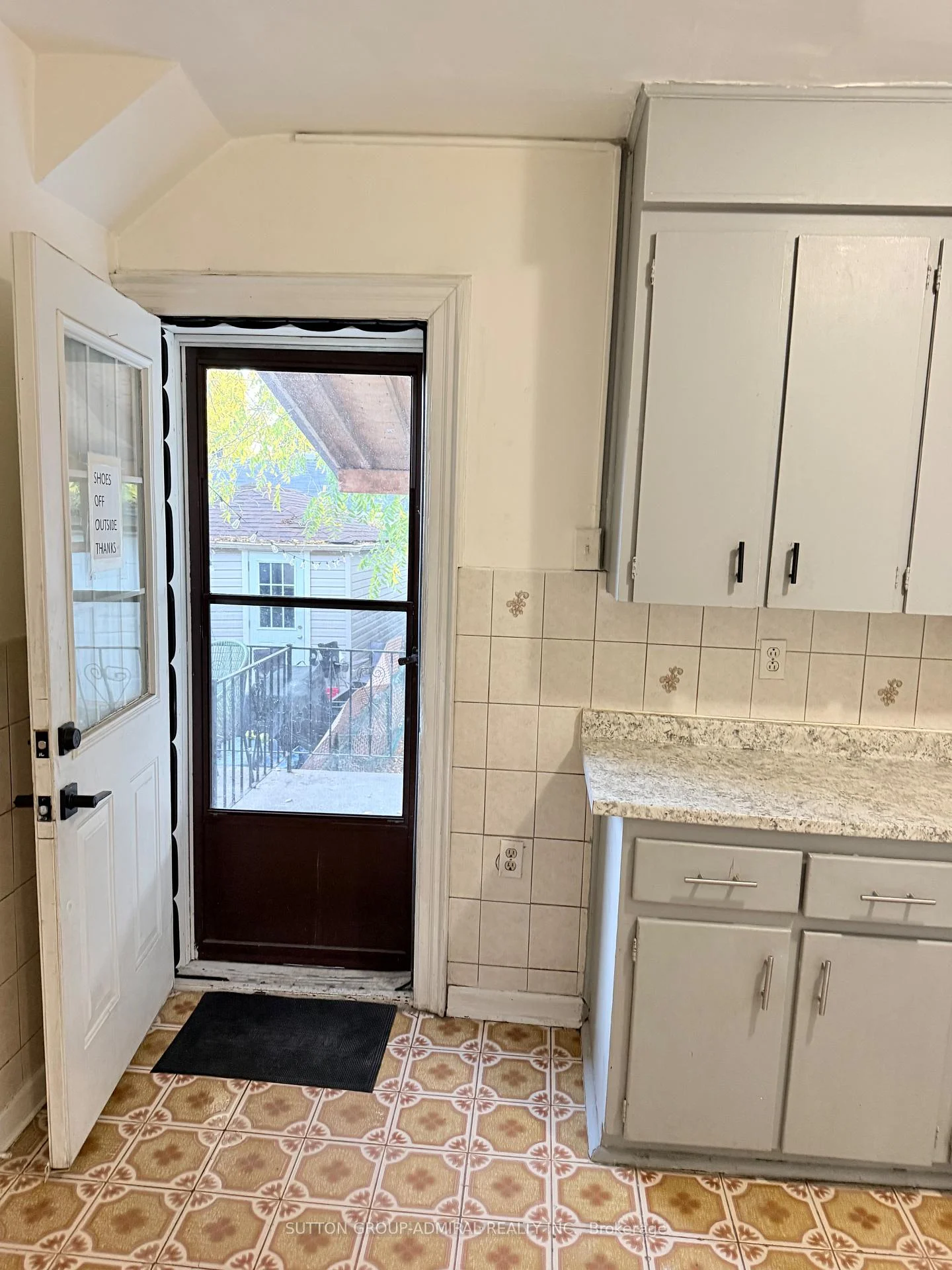 Photo 21 of Unit Main, 241 Dunraven Drive, Toronto, Keelesdale-Eglinton West — HOMEH