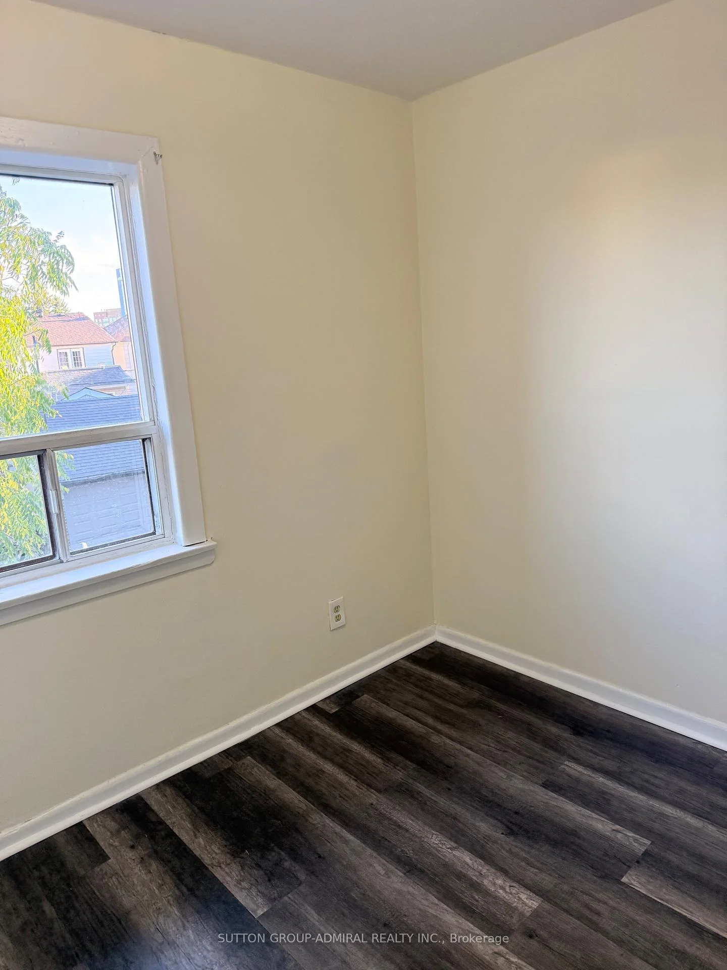 Photo 24 of Unit Main, 241 Dunraven Drive, Toronto, Keelesdale-Eglinton West — HOMEH