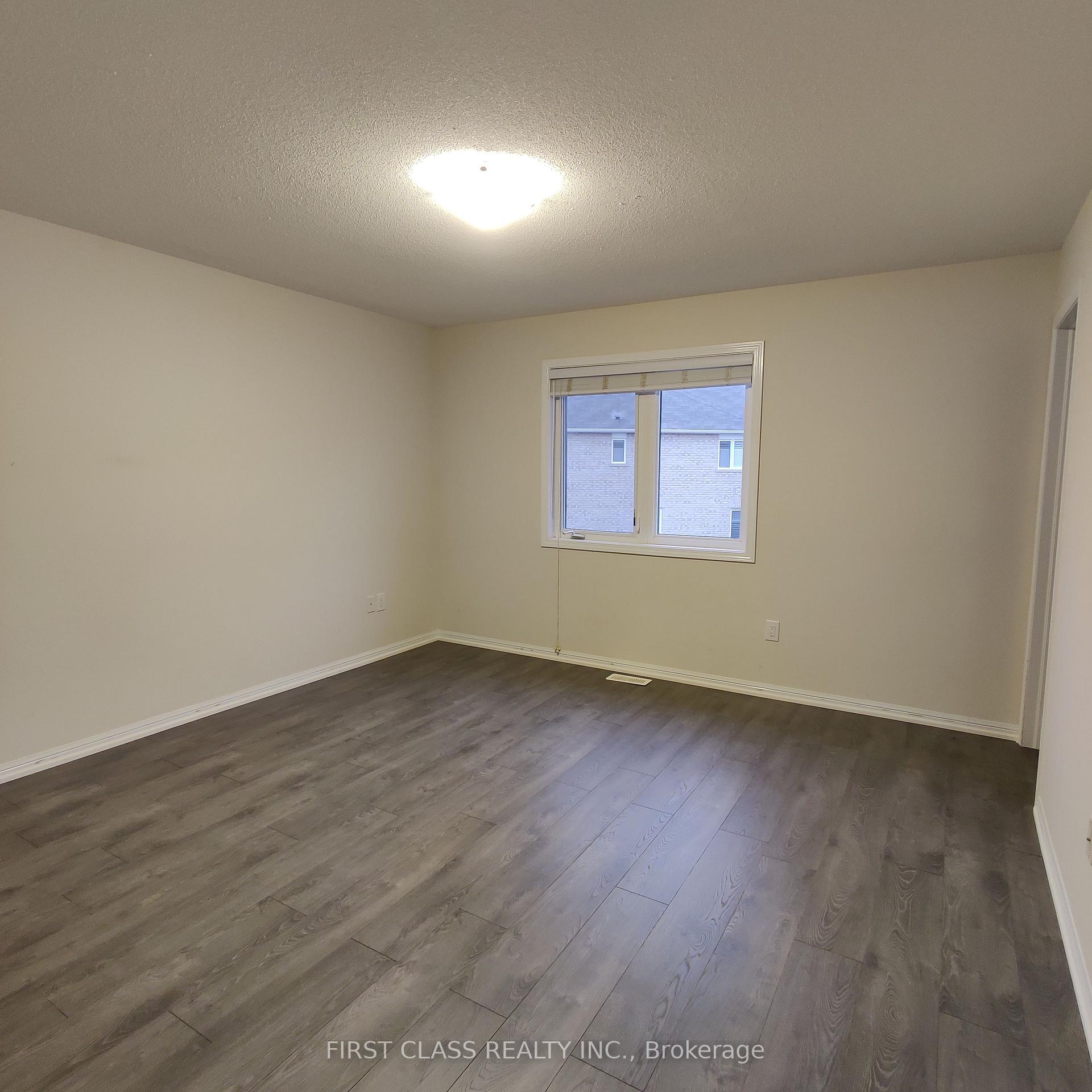 Photo 6 of 917 Farmstead Drive, Milton, Willmott — HOMEH