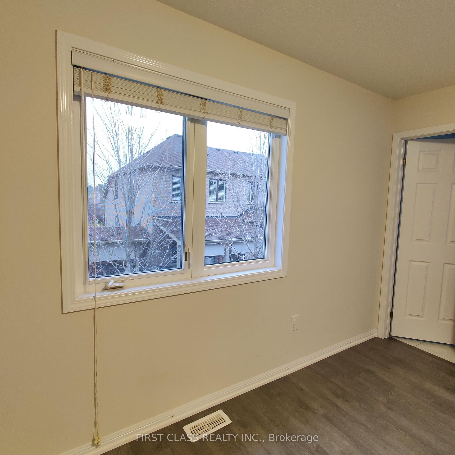 Photo 10 of 917 Farmstead Drive, Milton, Willmott — HOMEH