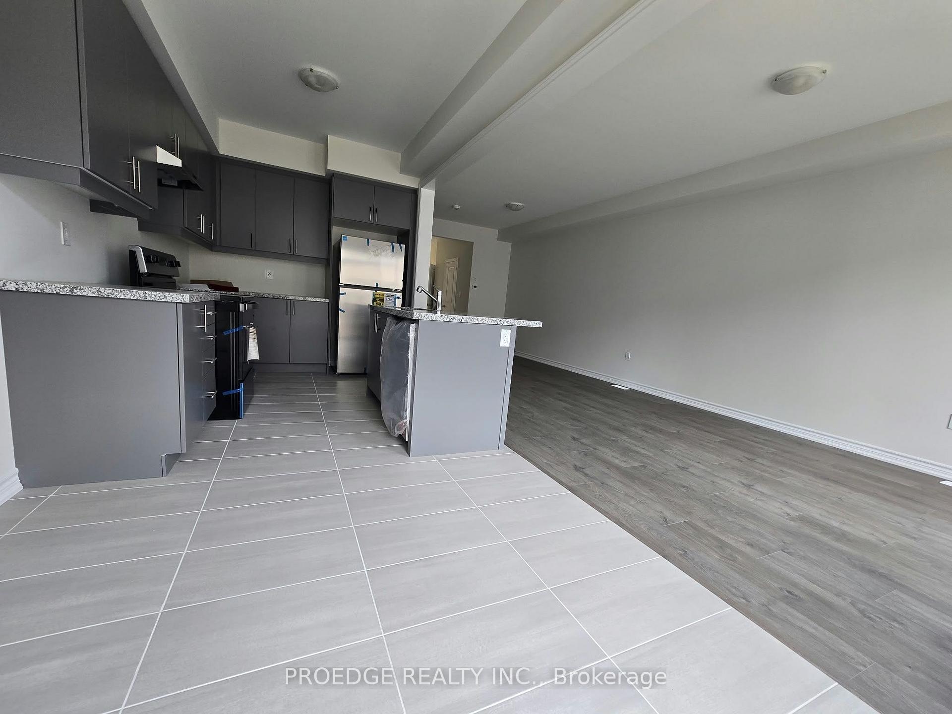 Photo 3 of 138 Periwinkle Crescent, Woodstock, Woodstock - North — HOMEH