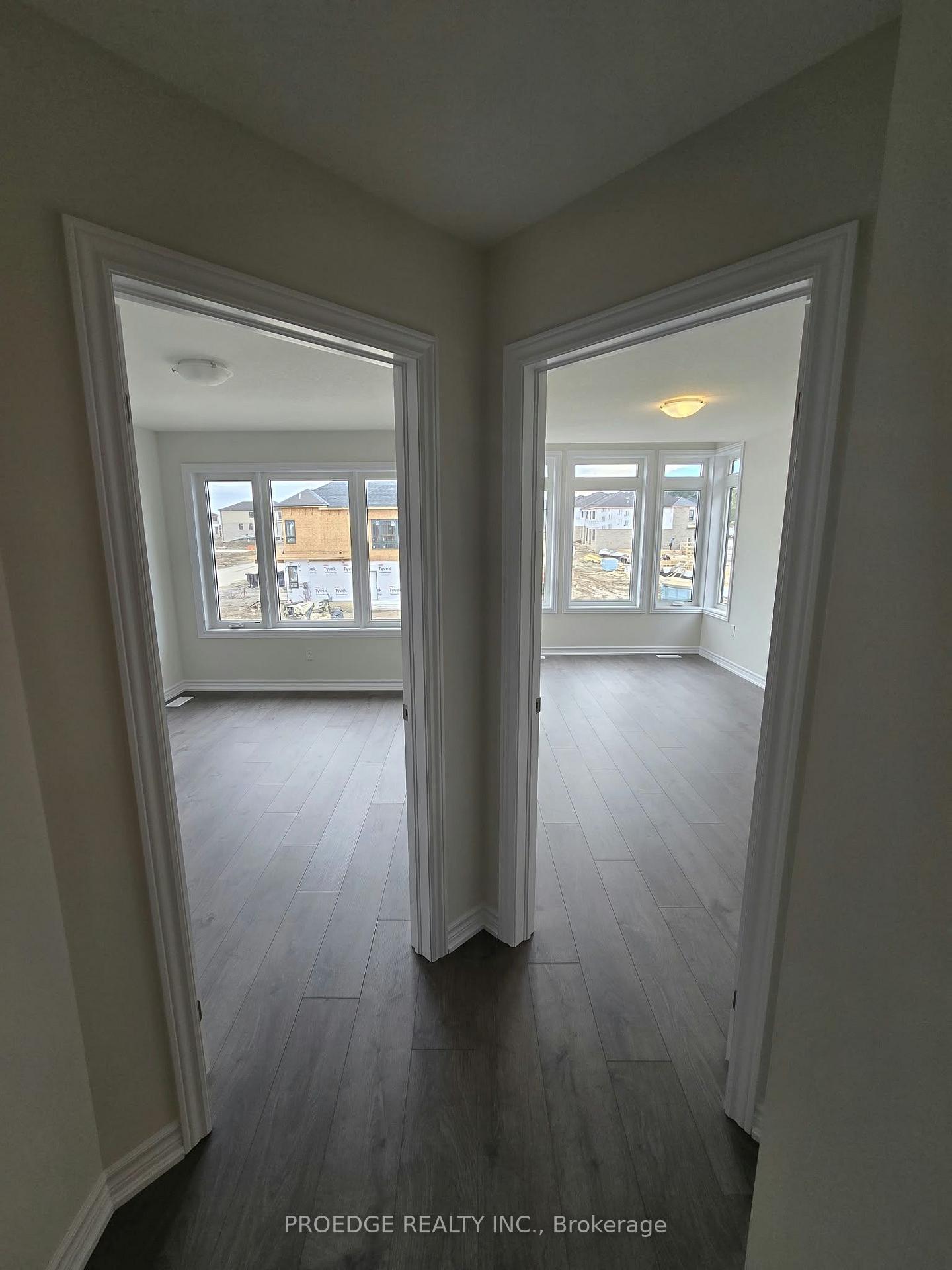 Photo 9 of 138 Periwinkle Crescent, Woodstock, Woodstock - North — HOMEH
