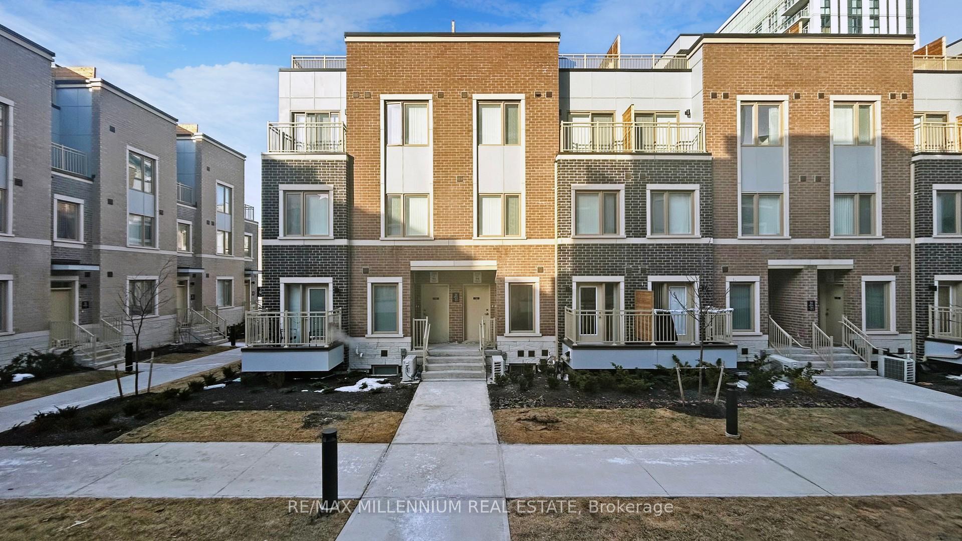 Photo 2 of Unit 64, 31 Honeycrisp Crescent, Vaughan, Vaughan Corporate Centre — HOMEH