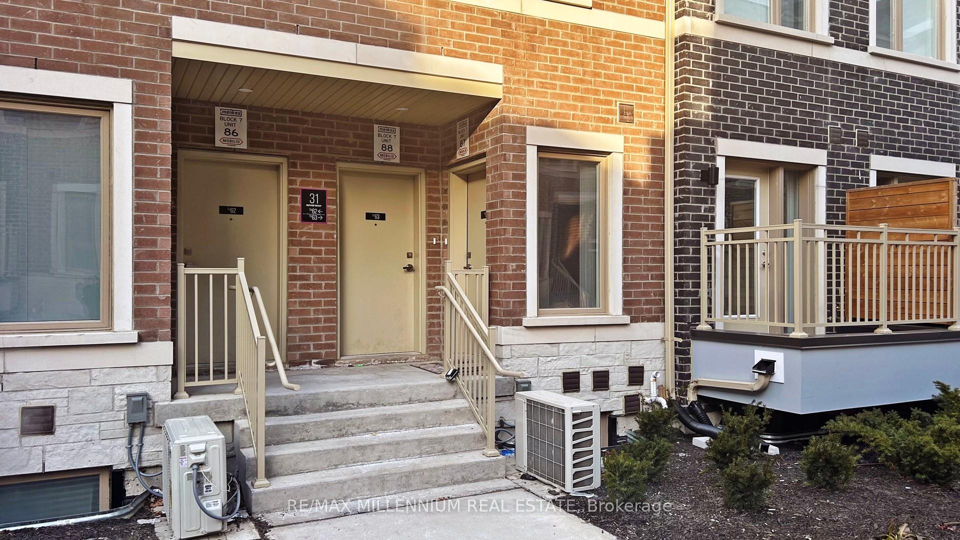 Photo 5 of Unit 64, 31 Honeycrisp Crescent, Vaughan, Vaughan Corporate Centre — HOMEH
