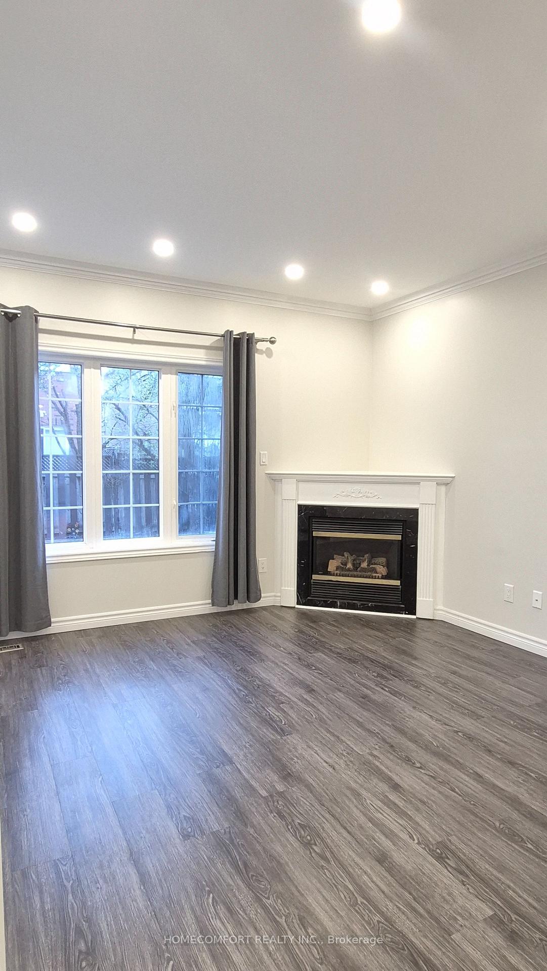 Photo 6 of 4 Caymus Street, Richmond Hill, Langstaff — HOMEH