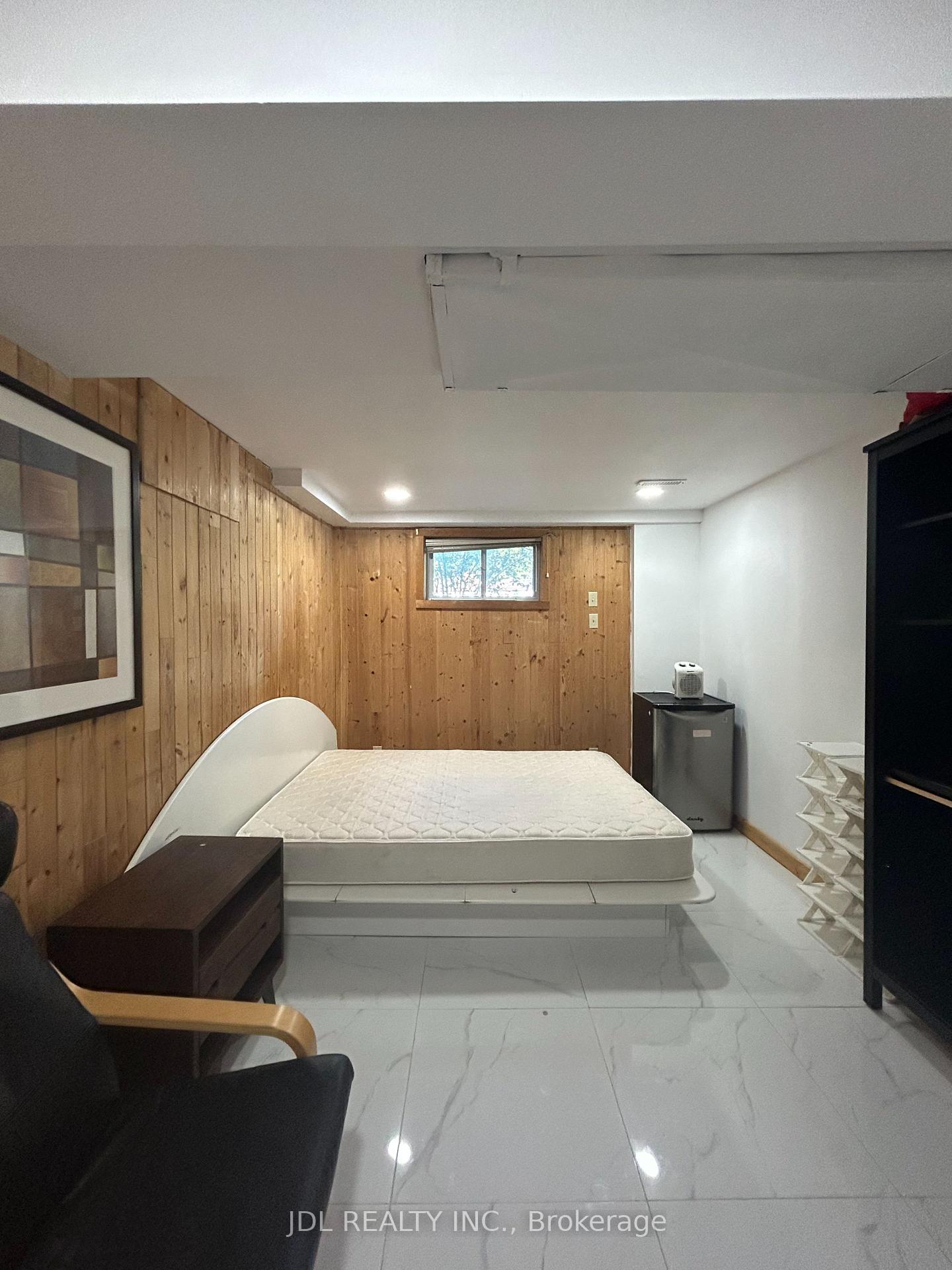 Photo 4 of Unit One Bedroom bsmt, 110 Robinson St Street, Markham, Bullock — HOMEH