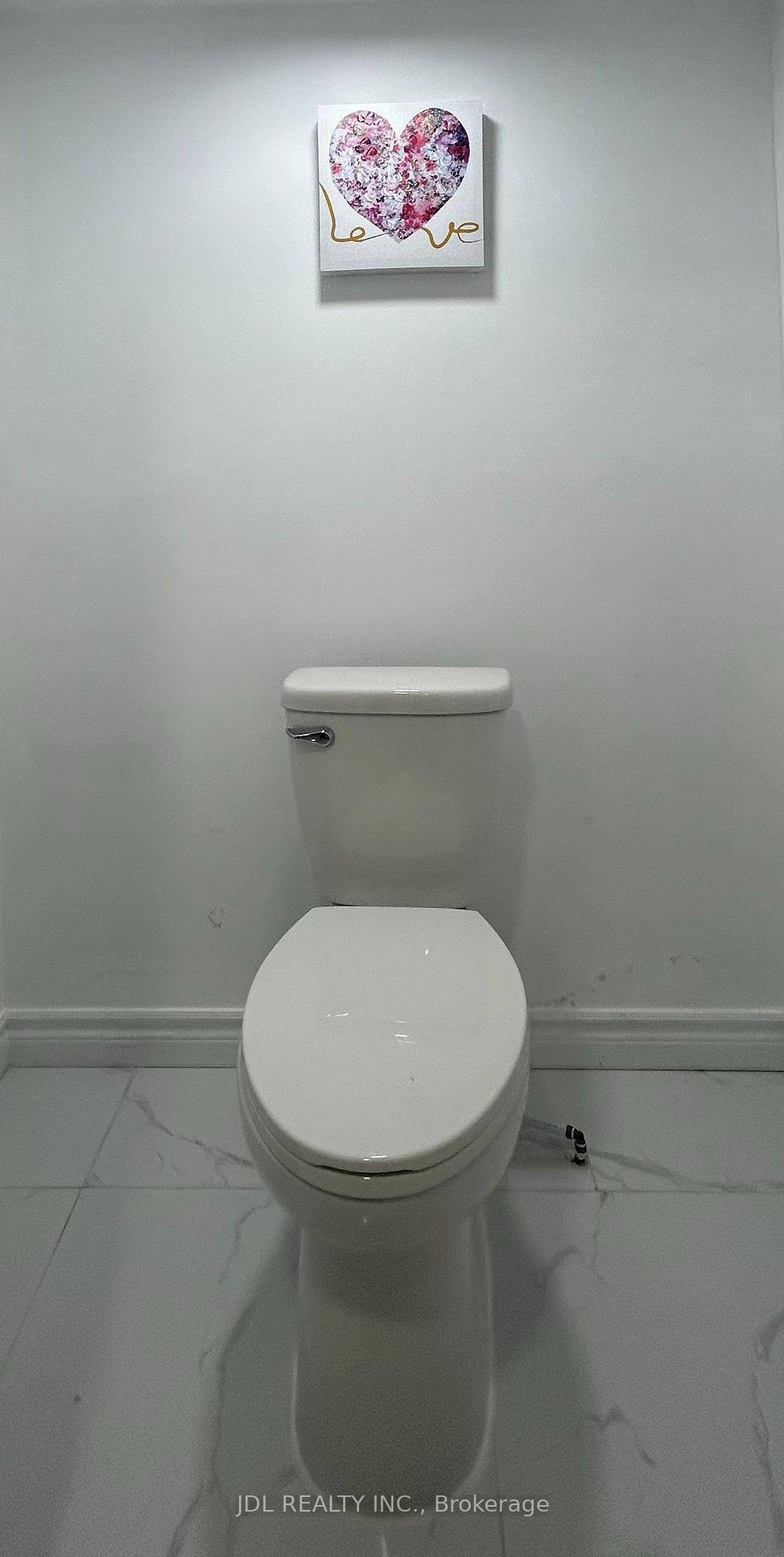 Photo 9 of Unit One Bedroom bsmt, 110 Robinson St Street, Markham, Bullock — HOMEH