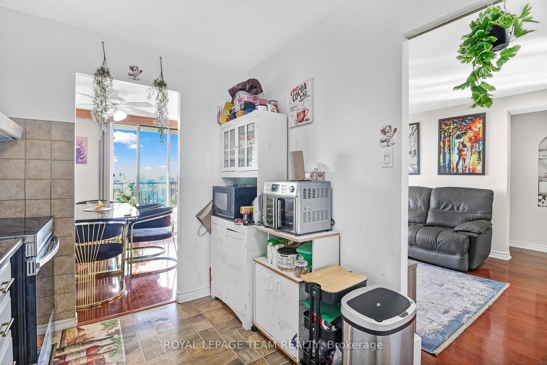 Photo 22 of Unit 1804, 665 Bathgate Drive, Ottawa, Carson Meadows — HOMEH