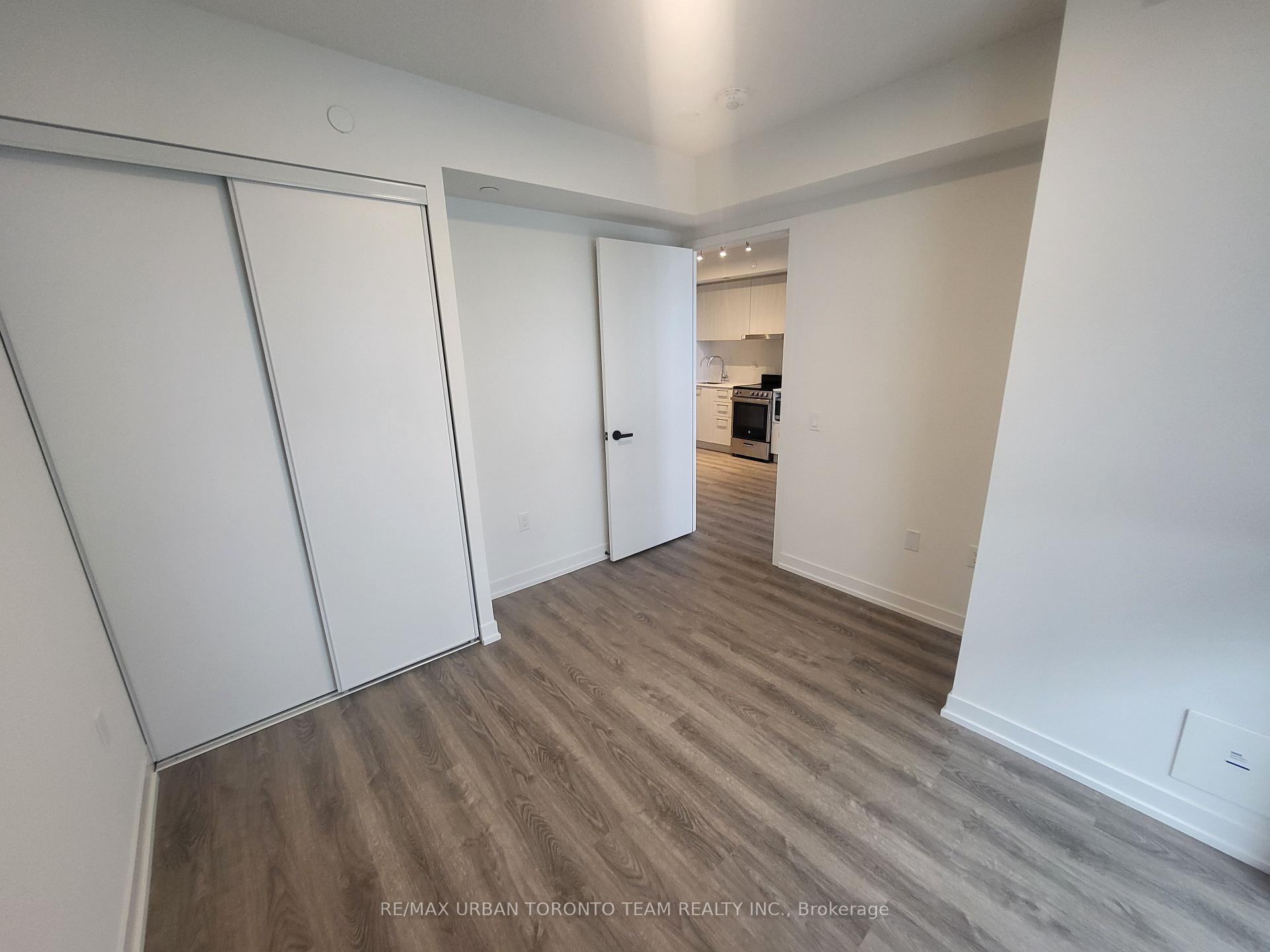 Photo 5 of Unit 1717, 195 Commerce Street, Vaughan, Vaughan Corporate Centre — HOMEH