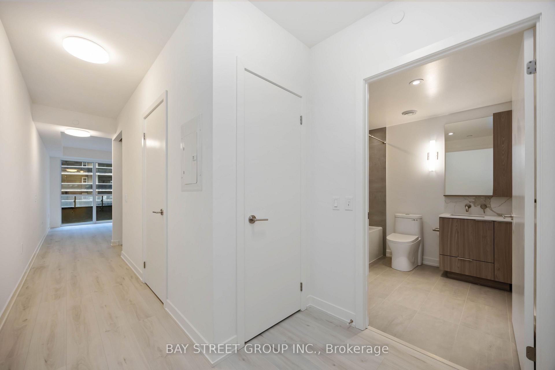 Photo 4 of Unit 316, 120 Broadway Avenue, Toronto, Mount Pleasant West — HOMEH