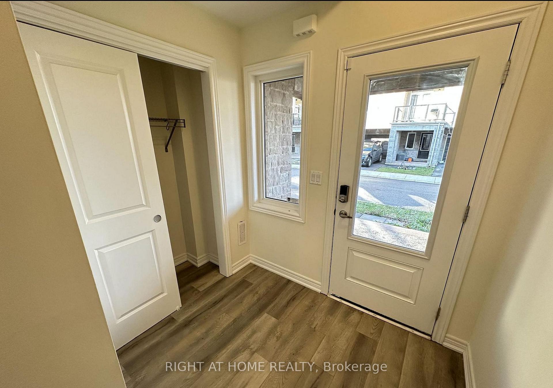 Photo 3 of Unit 22, 40 Zinfandel Drive, Hamilton, Fruitland — HOMEH