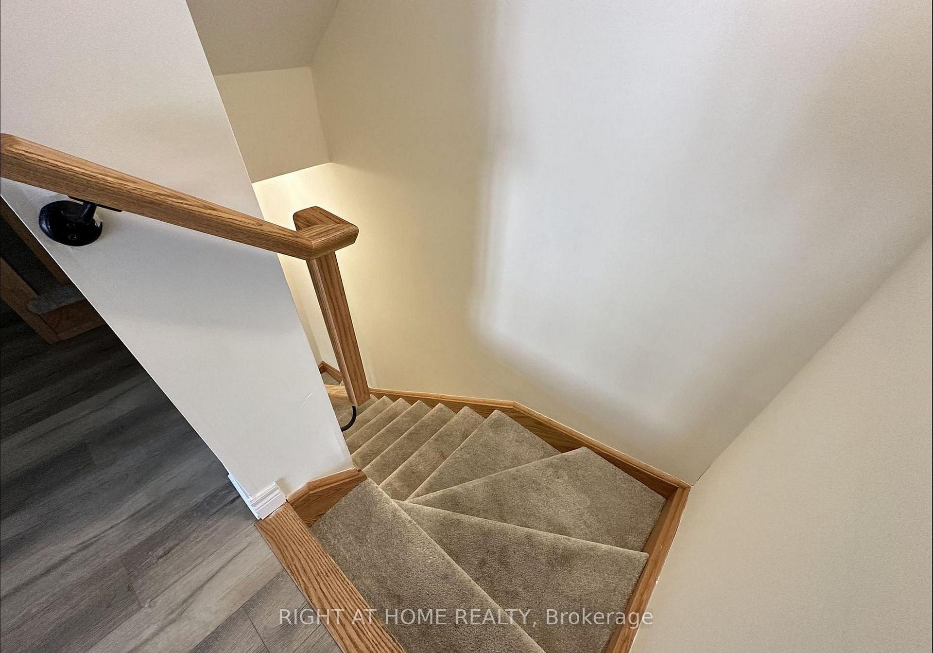 Photo 7 of Unit 22, 40 Zinfandel Drive, Hamilton, Fruitland — HOMEH
