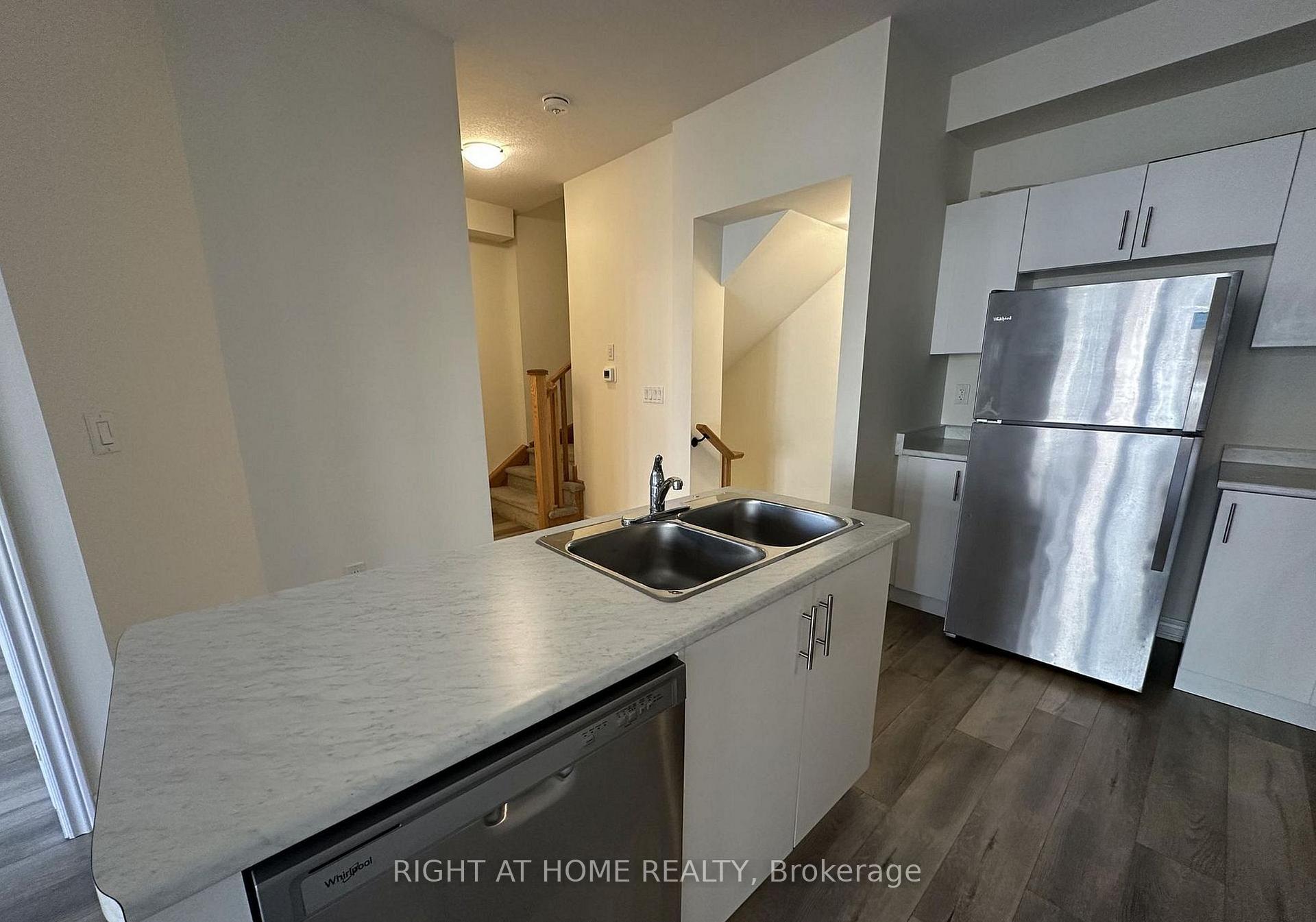 Photo 8 of Unit 22, 40 Zinfandel Drive, Hamilton, Fruitland — HOMEH