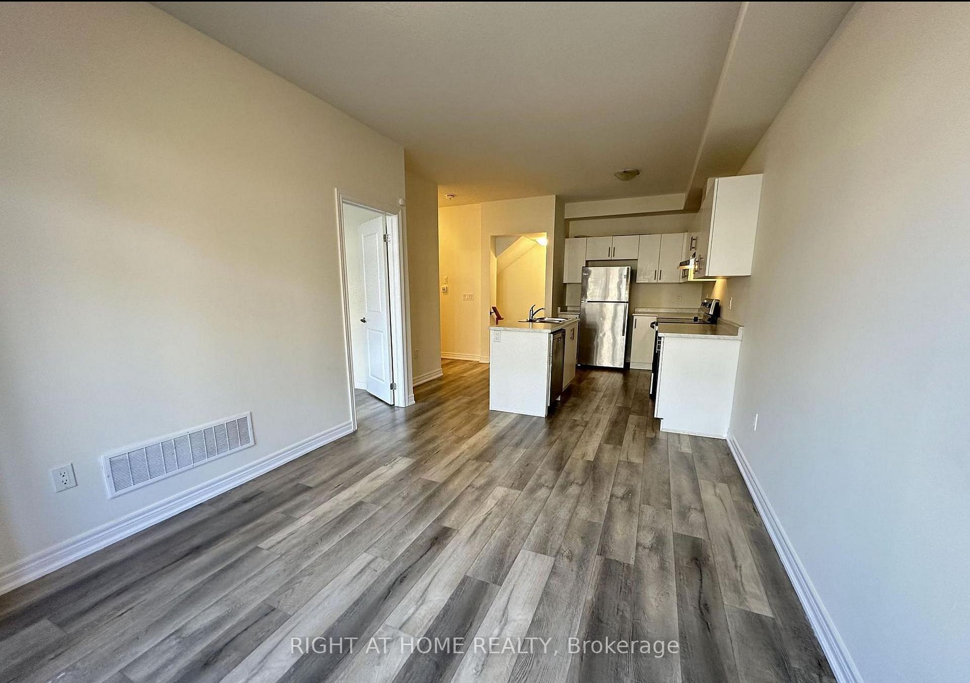Photo 11 of Unit 22, 40 Zinfandel Drive, Hamilton, Fruitland — HOMEH