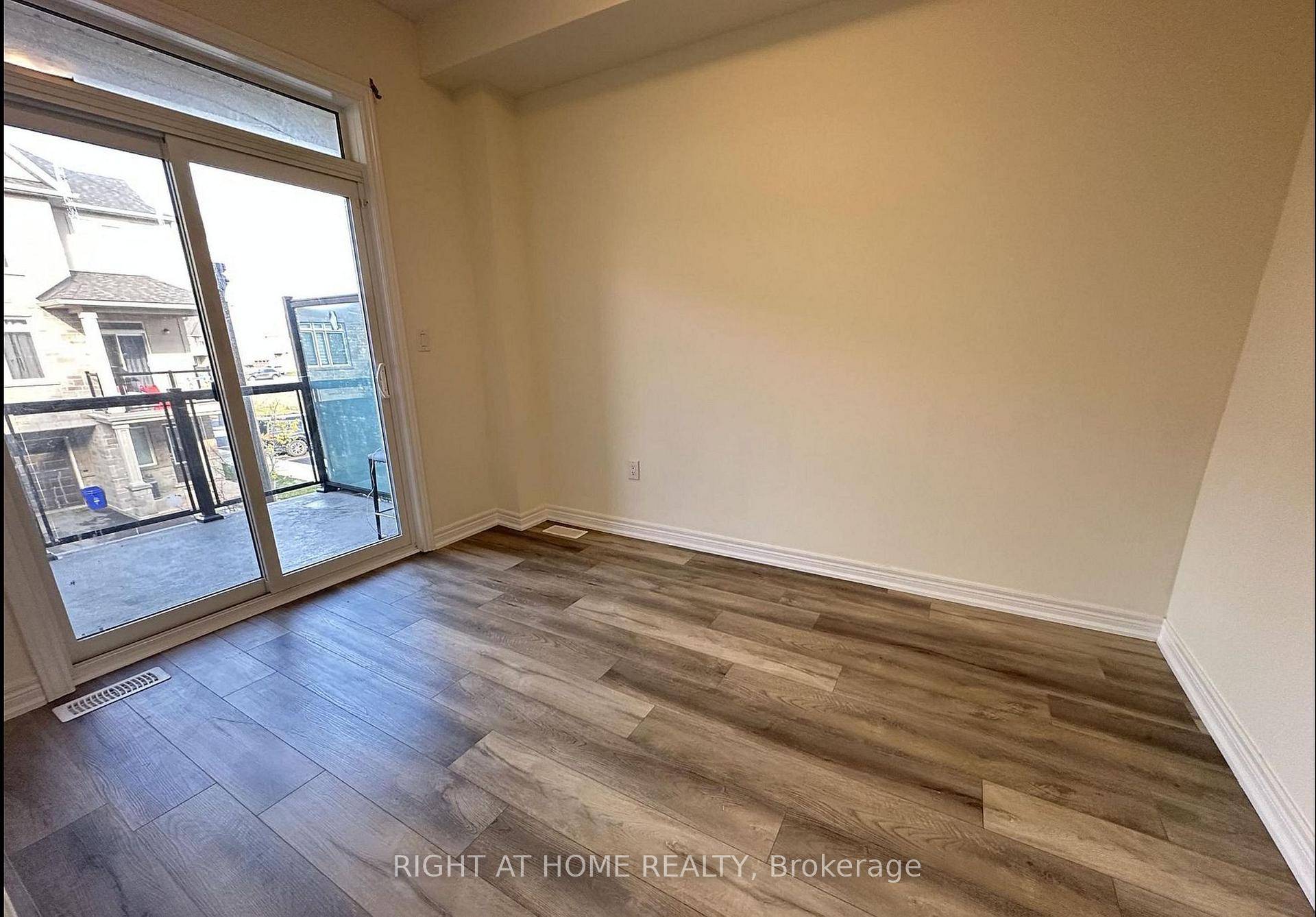 Photo 13 of Unit 22, 40 Zinfandel Drive, Hamilton, Fruitland — HOMEH