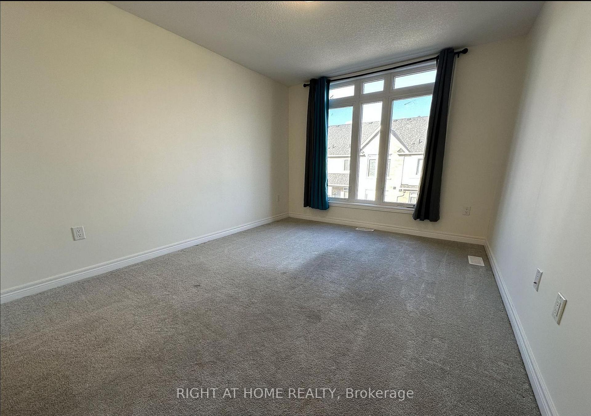 Photo 18 of Unit 22, 40 Zinfandel Drive, Hamilton, Fruitland — HOMEH