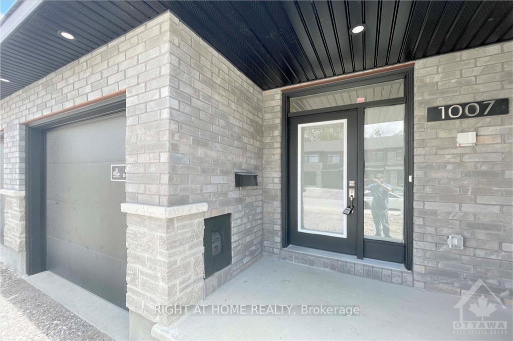 Photo 2 of 1007 Eider Street, Ottawa, Riverside South/Gloucester Glen — HOMEH