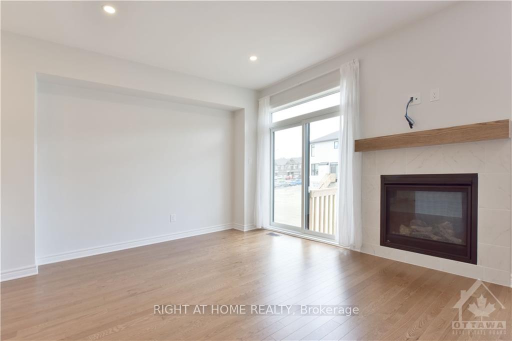 Photo 8 of 1007 Eider Street, Ottawa, Riverside South/Gloucester Glen — HOMEH