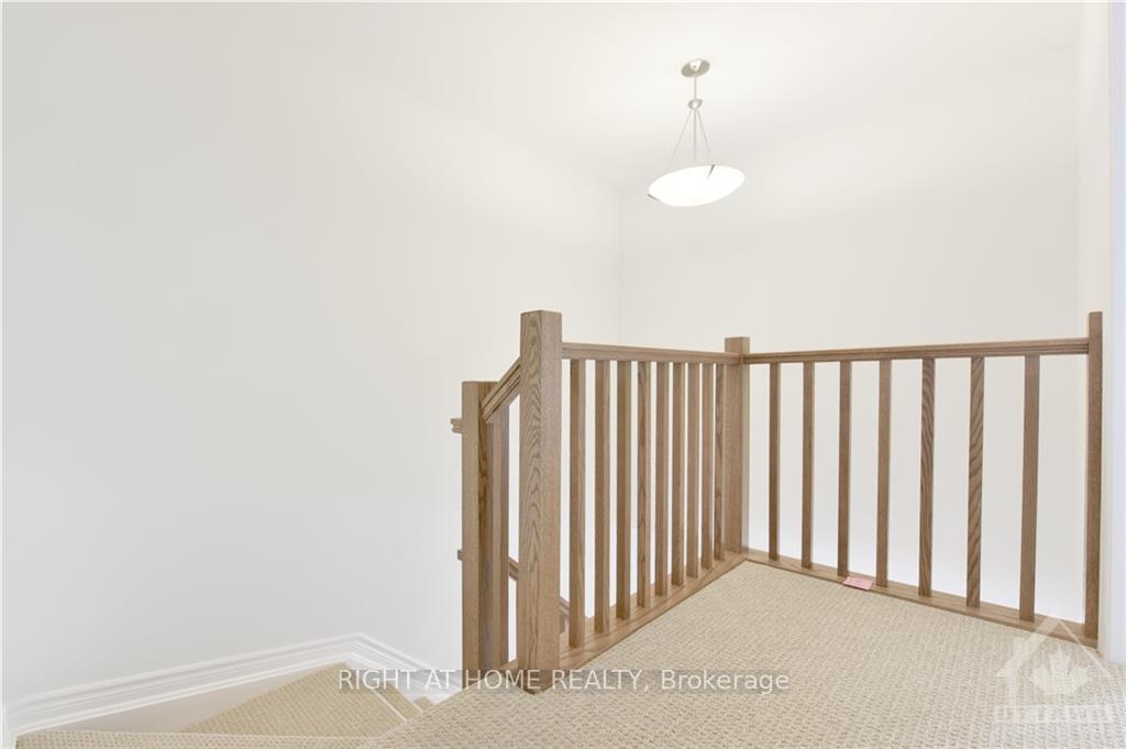 Photo 12 of 1007 Eider Street, Ottawa, Riverside South/Gloucester Glen — HOMEH