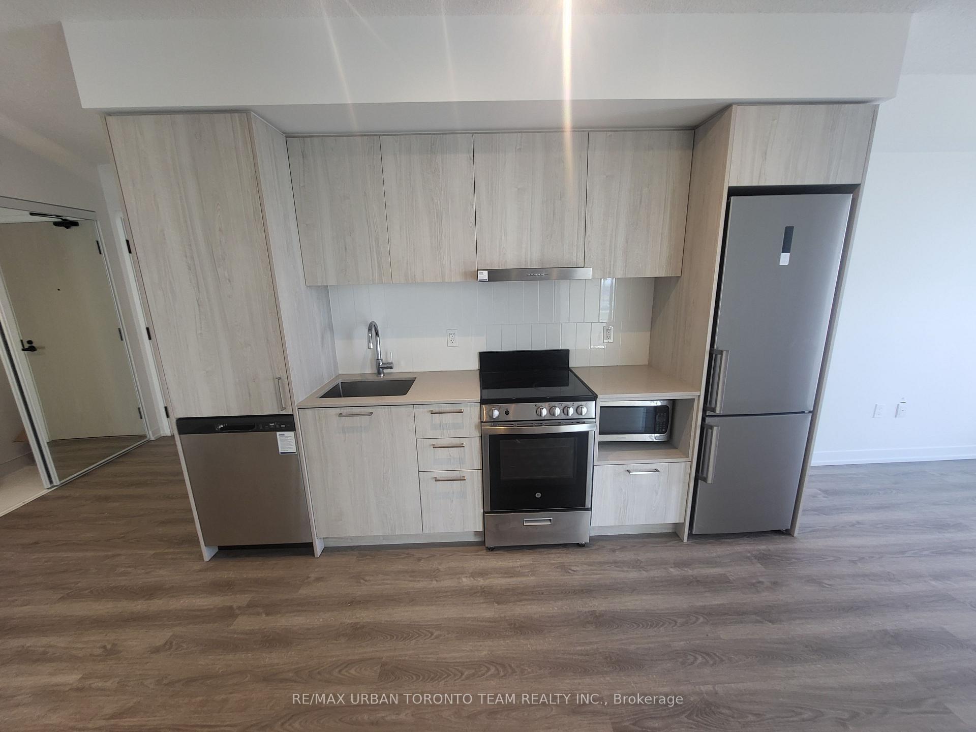 Photo 2 of Unit 2306, 195 Commerce Street, Vaughan, Vaughan Corporate Centre — HOMEH