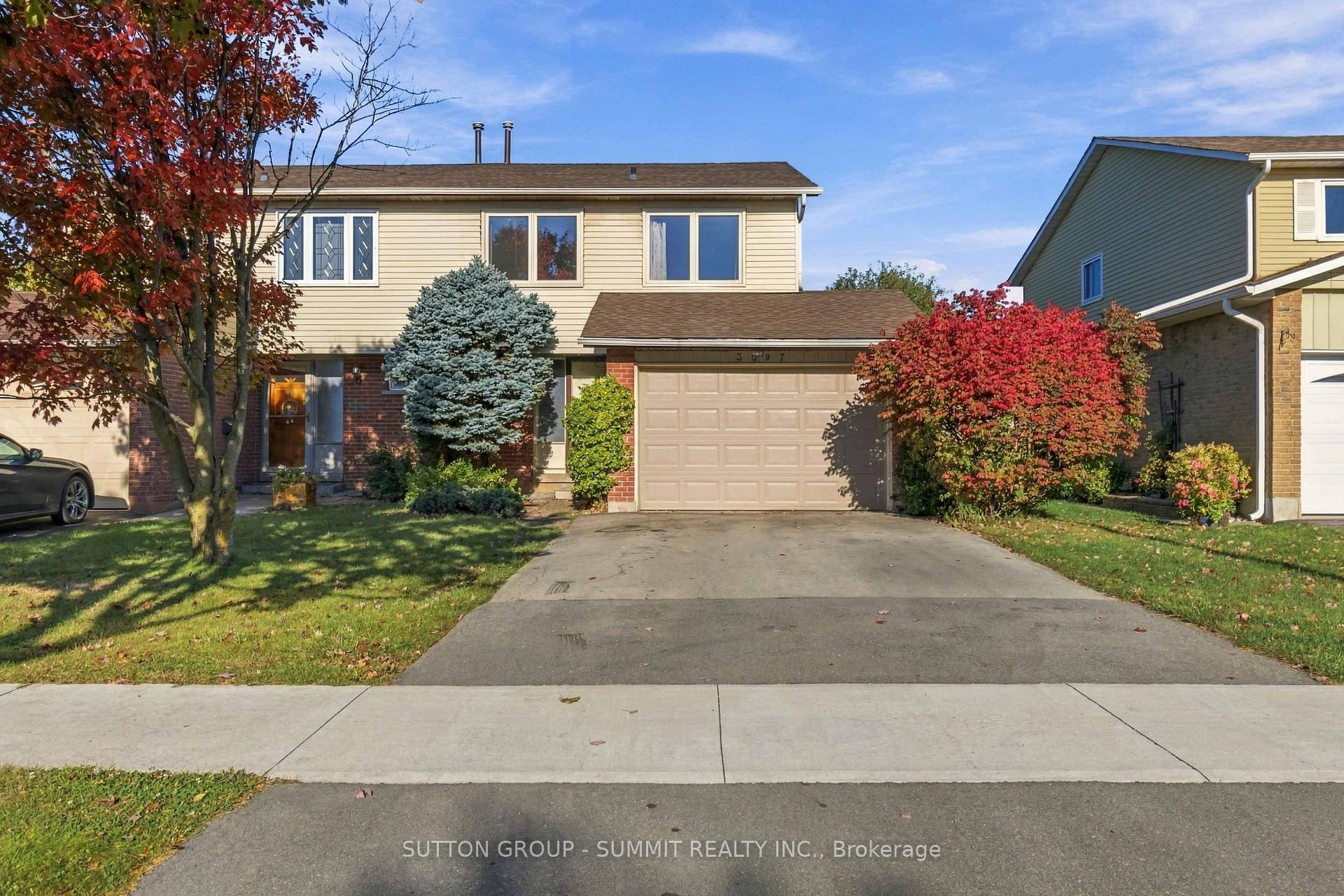 Photo of 3097 Autumn Hill Crescent
