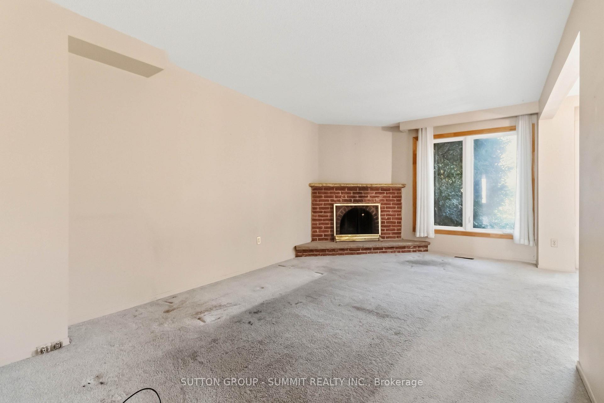 Photo 3 of 3097 Autumn Hill Crescent, Burlington, Headon — HOMEH