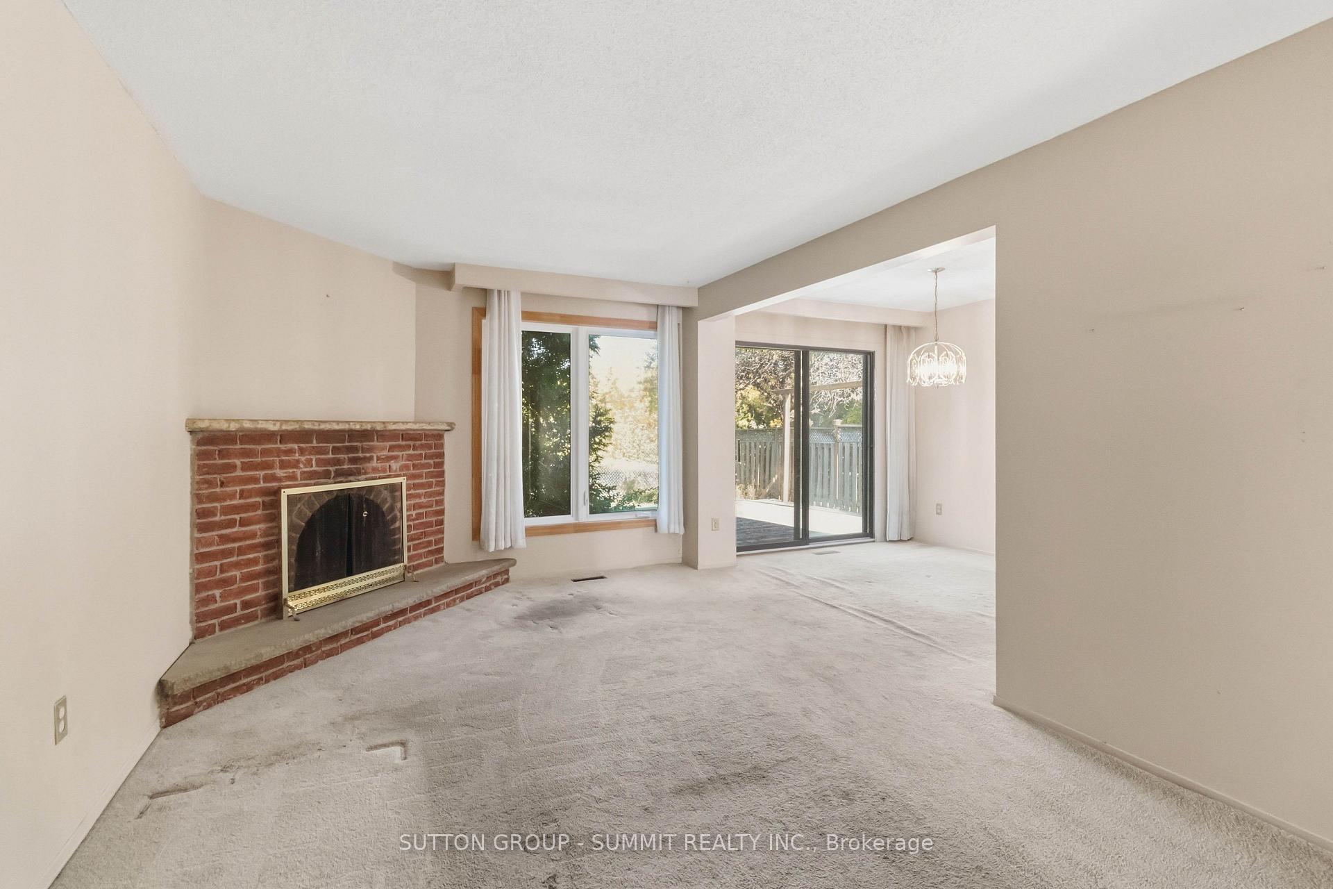 Photo 4 of 3097 Autumn Hill Crescent, Burlington, Headon — HOMEH