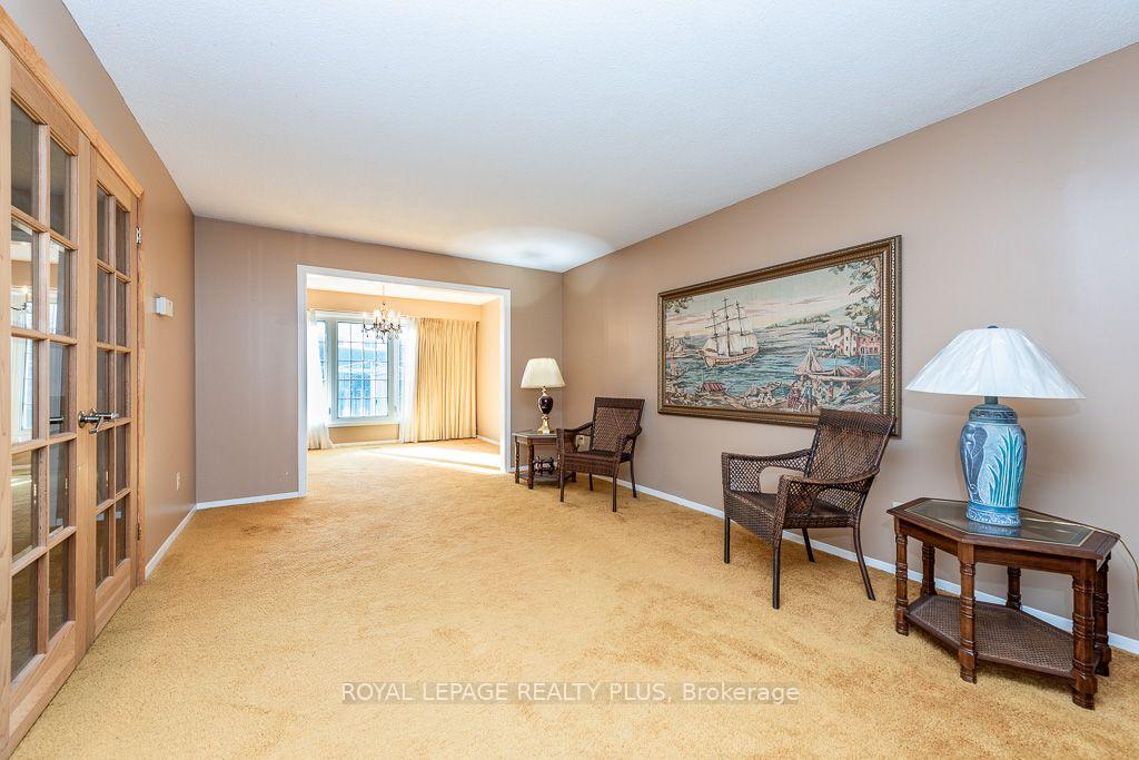 Photo 10 of 19 Macdougall Drive, Brampton, Central Park — HOMEH