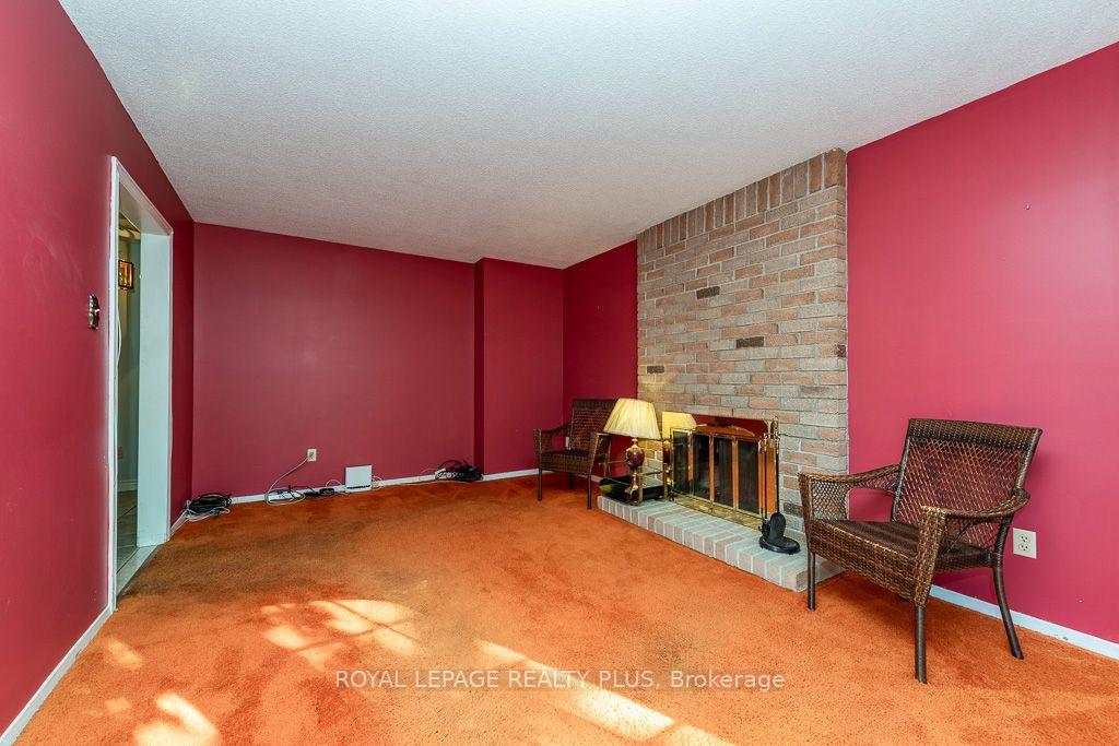 Photo 15 of 19 Macdougall Drive, Brampton, Central Park — HOMEH