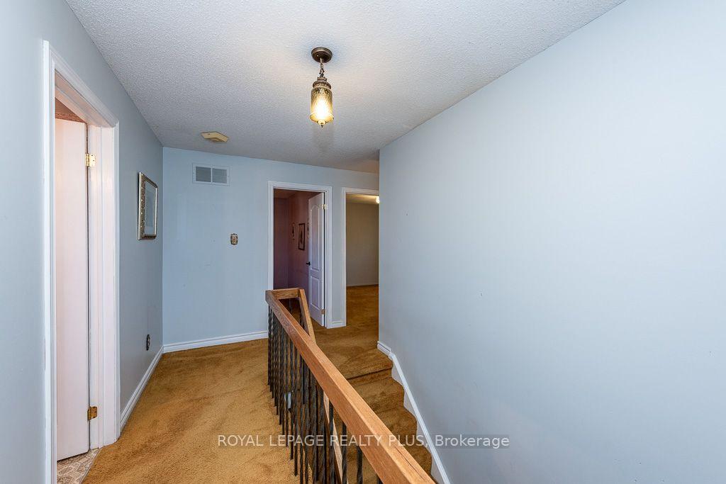 Photo 23 of 19 Macdougall Drive, Brampton, Central Park — HOMEH