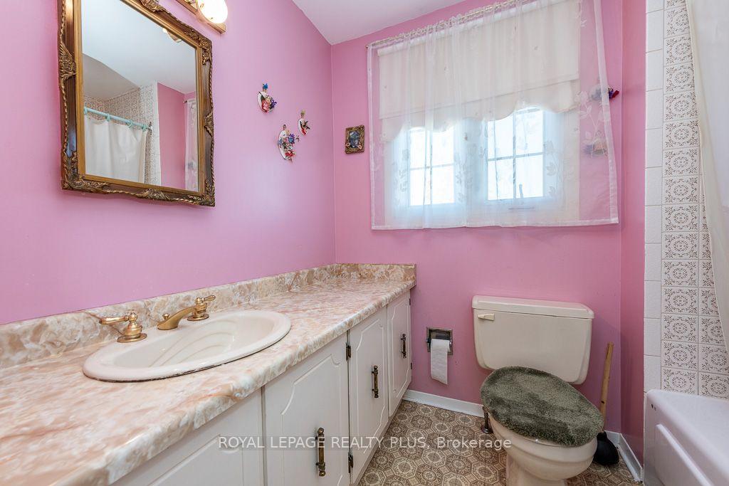 Photo 28 of 19 Macdougall Drive, Brampton, Central Park — HOMEH