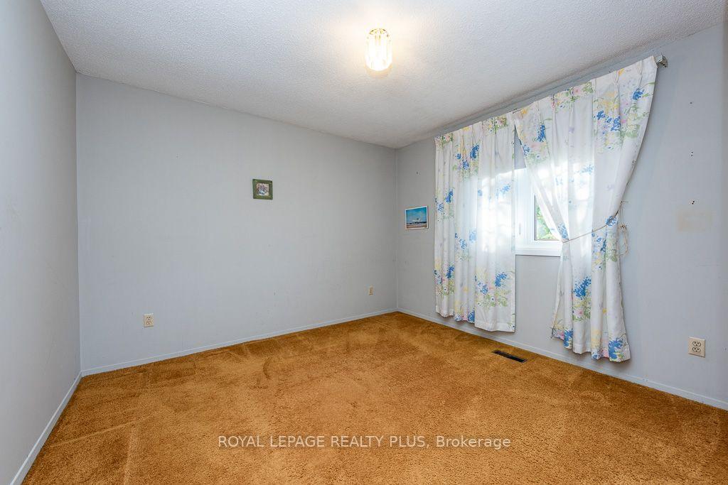 Photo 30 of 19 Macdougall Drive, Brampton, Central Park — HOMEH