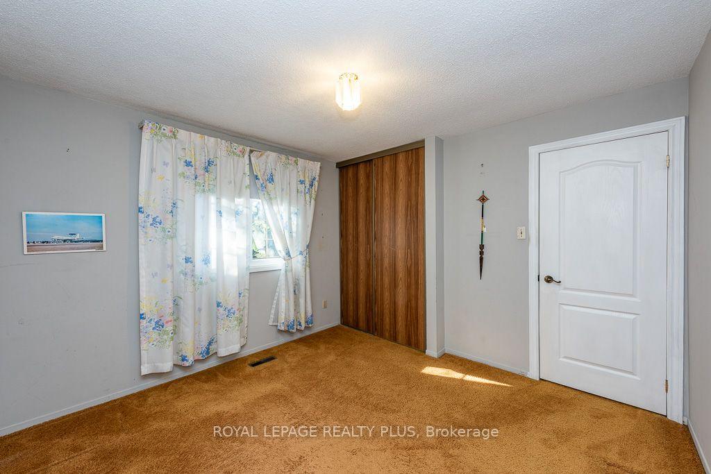 Photo 31 of 19 Macdougall Drive, Brampton, Central Park — HOMEH